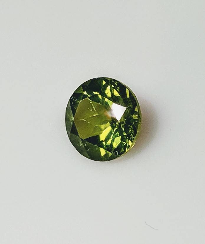 Wholesale Natural Genuine Arizona Peridot Gemstone - 2mm to 8mm Round Cut VVS Loose Stones - August Birthstone for Jewelry Making, Engagement Rings & Healing Crystals