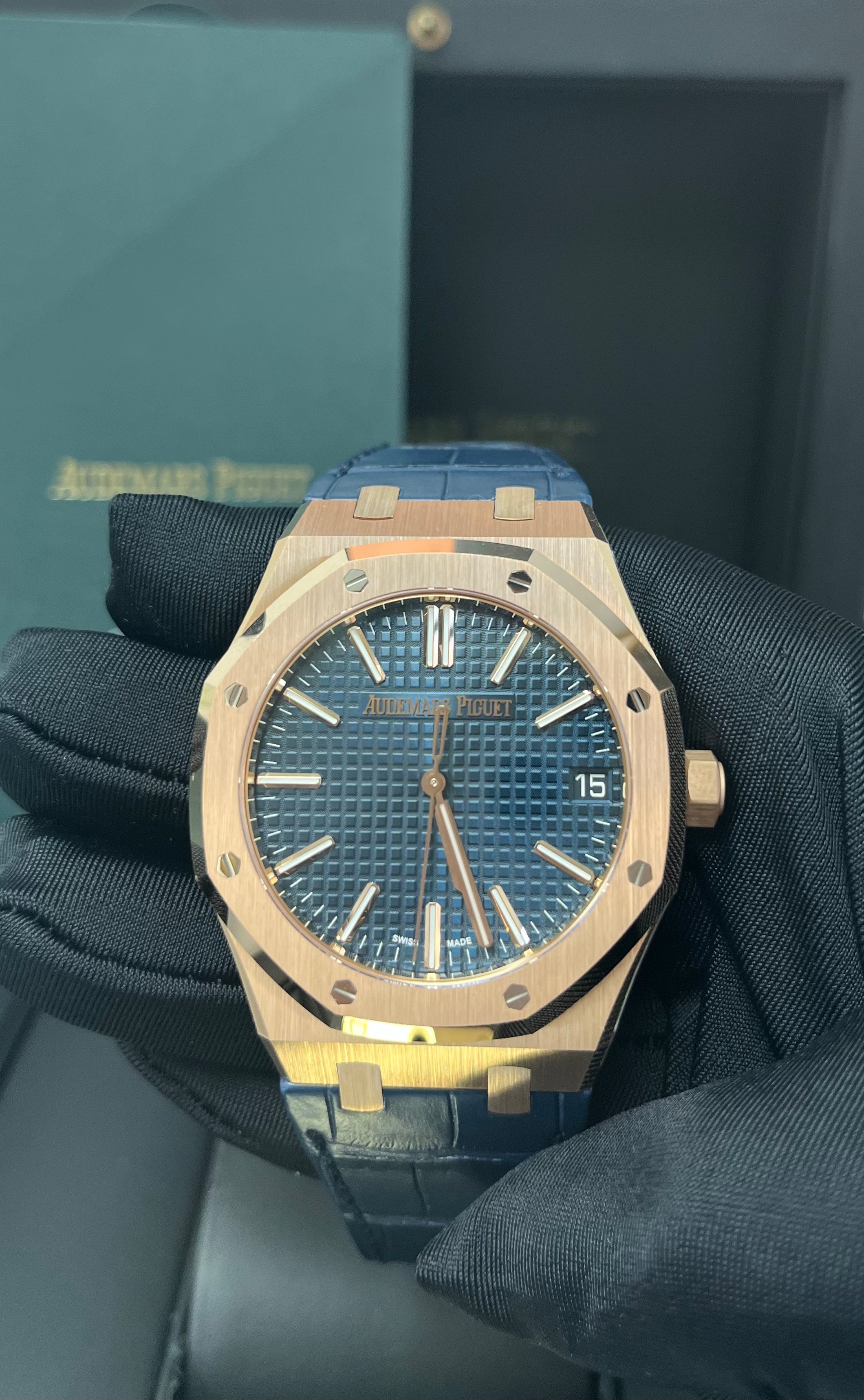 Audemars Piguet Royal Oak 50th Anniversary Selfwinding 41mm Men's Luxury Watch - 18K Rose Gold Case, Blue Dial, Stainless Steel Bracelet (Ref#15510OR.OO.D315CR.01) - Perfect for Business Meetings, Formal Events & Luxury Watch Collectors