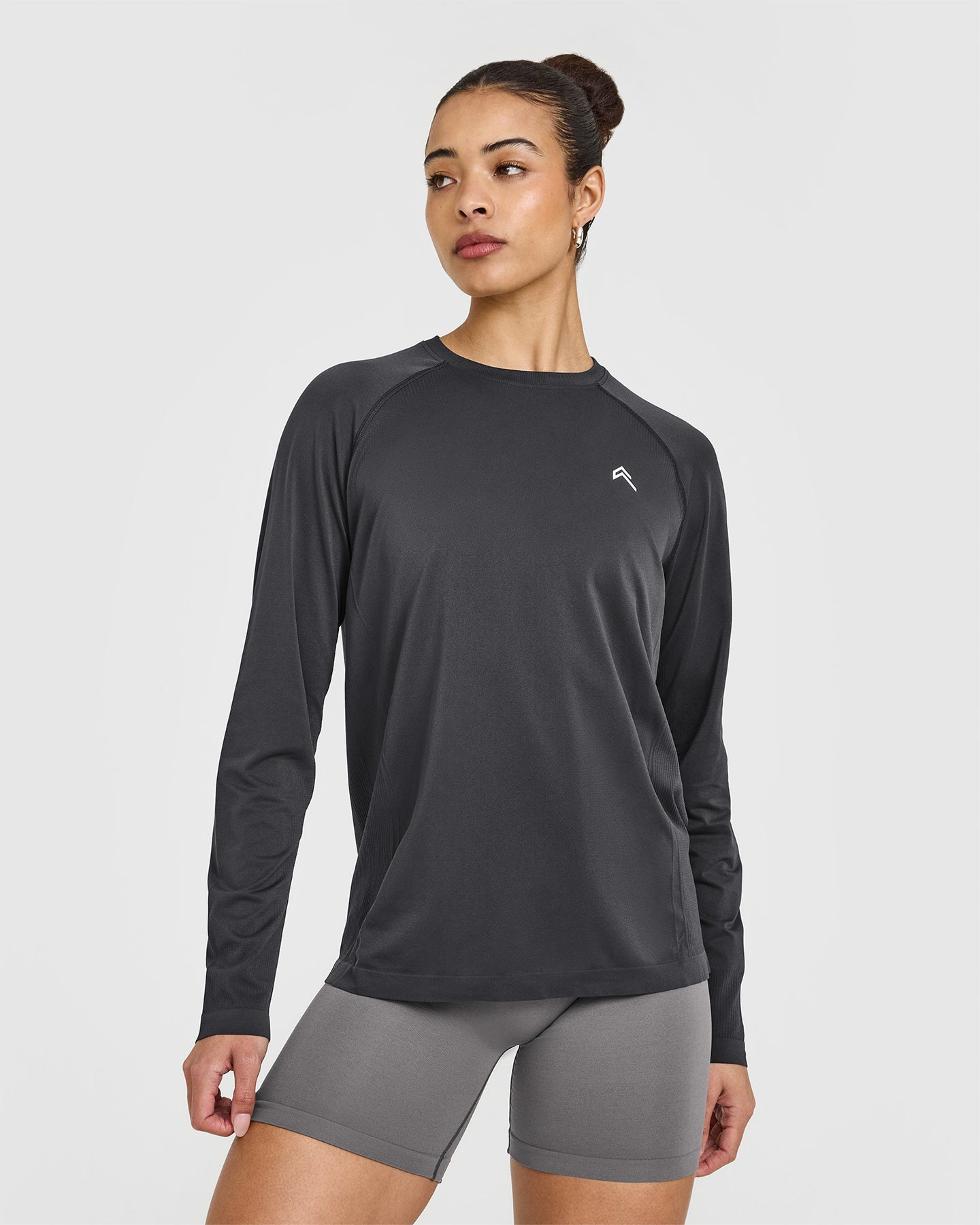 Seamless Loose Long Sleeve T-Shirt for Women | Comfortable Stretchy Casual Top | Perfect for Yoga, Workouts & Everyday Wear | Coal Color