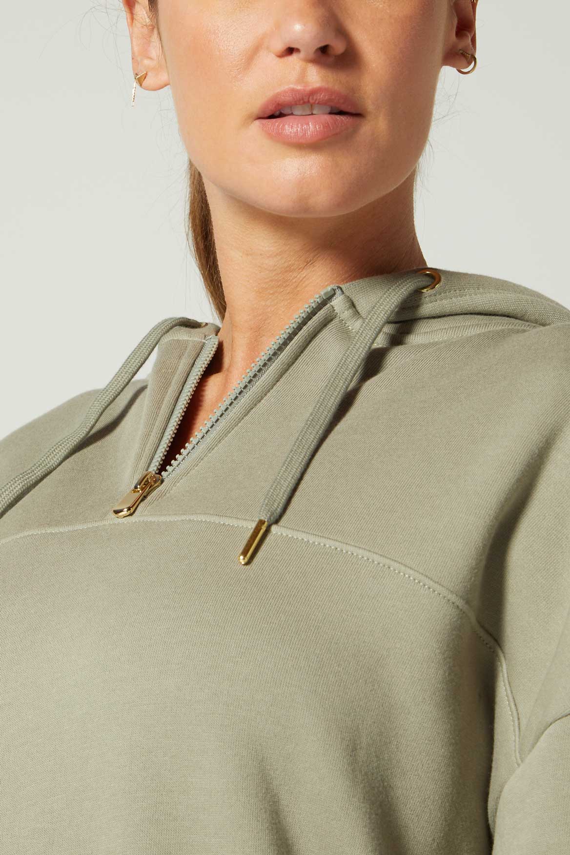 Michelle Hoodie Willow - Stylish Women's Pullover Sweatshirt | Cozy Fleece Lined | Casual & Streetwear Fashion | Perfect for Fall, Winter & Everyday Wear
