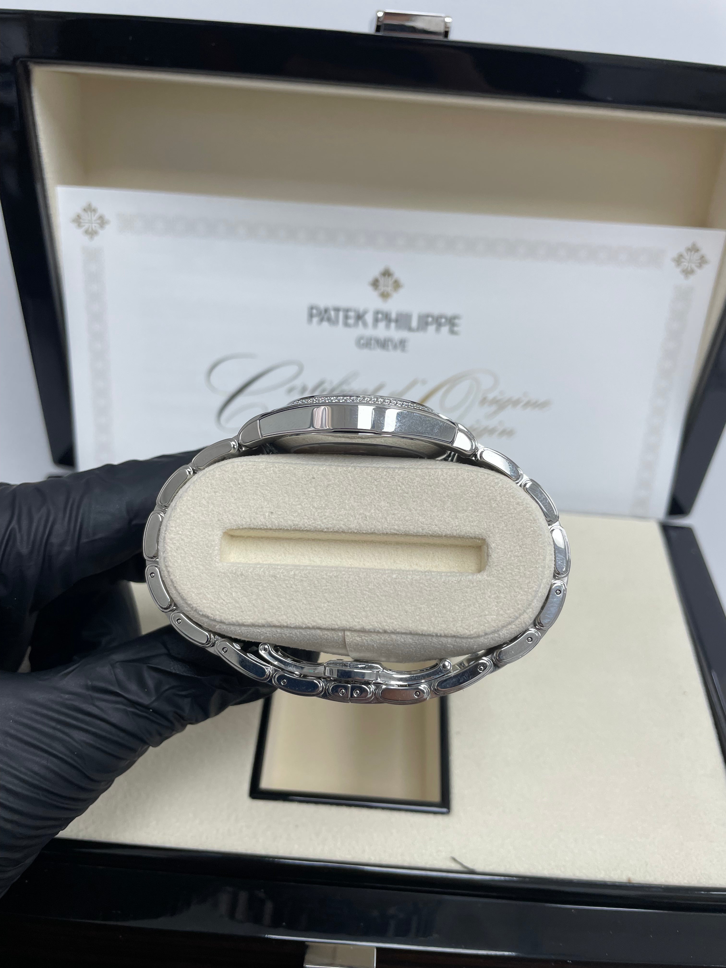 Patek Philippe Twenty~4 Automatic Round Watch - Blue Dial, 36mm Ladies Luxury Watch (Ref #7300/1200A-001) | Perfect for Business Meetings, Formal Events & Everyday Elegance