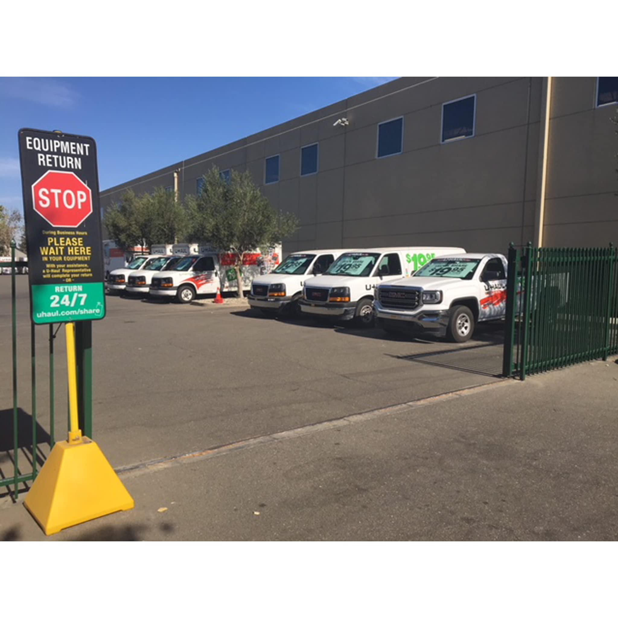 Portable Sign Base and Sign Holder - 96