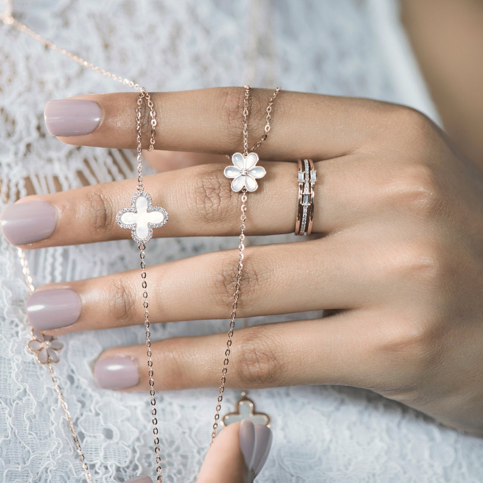 14k Rose Gold Mother of Pearl & Diamond Halo Clover Charm Bracelet - Elegant Jewelry Gift for Women, Perfect for Weddings, Anniversaries & Special Occasions