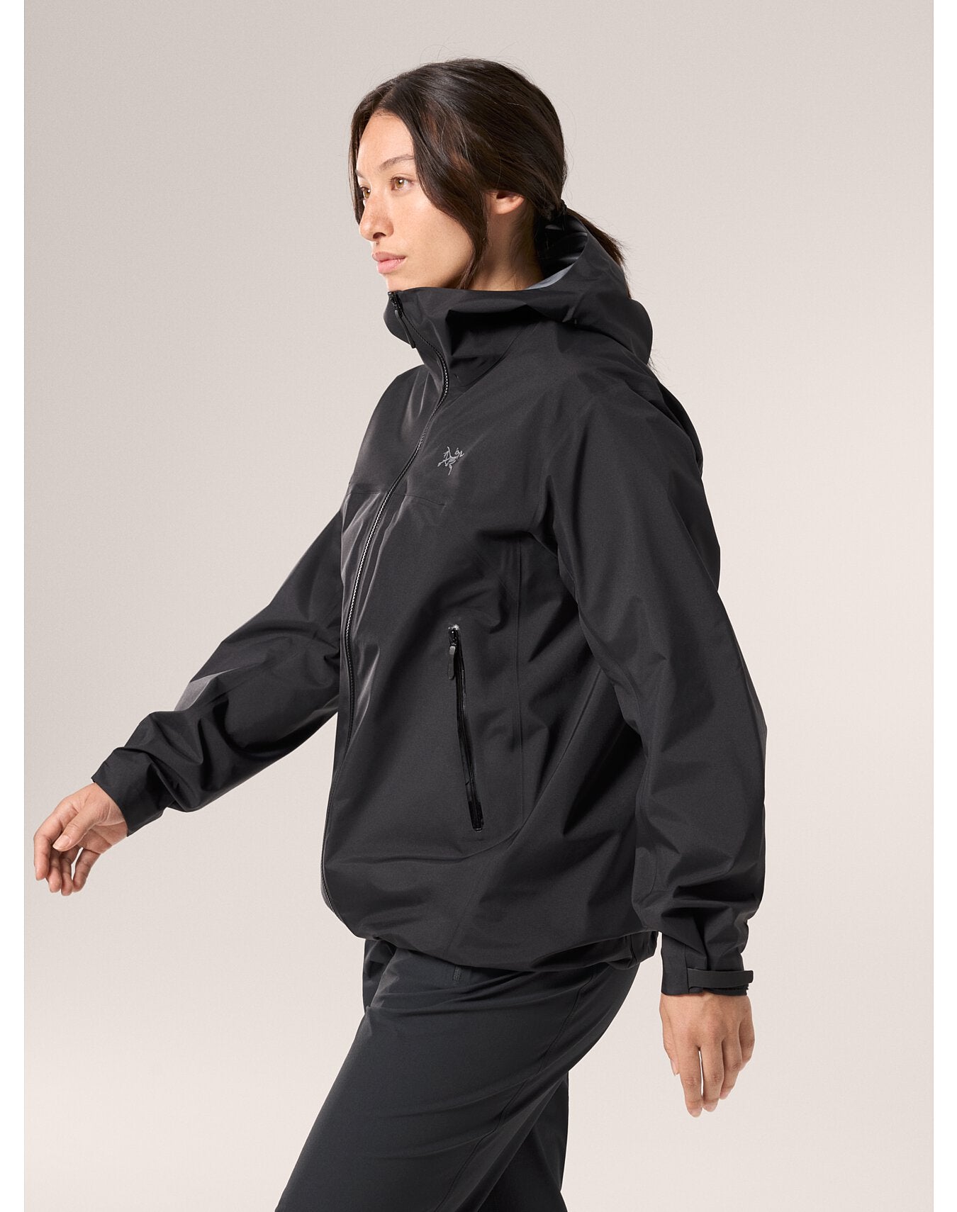 Beta Jacket for Women - Lightweight Waterproof Windbreaker - Perfect for Hiking, Running & Outdoor Adventures | X000007702