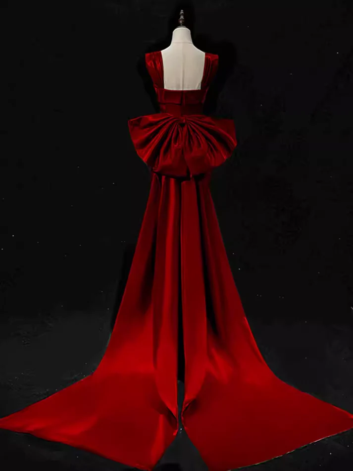 Elegant Mermaid Straps Long Sleeveless Red Prom Dress J5069 - Perfect for Homecoming, Evening Gala & Formal Events
