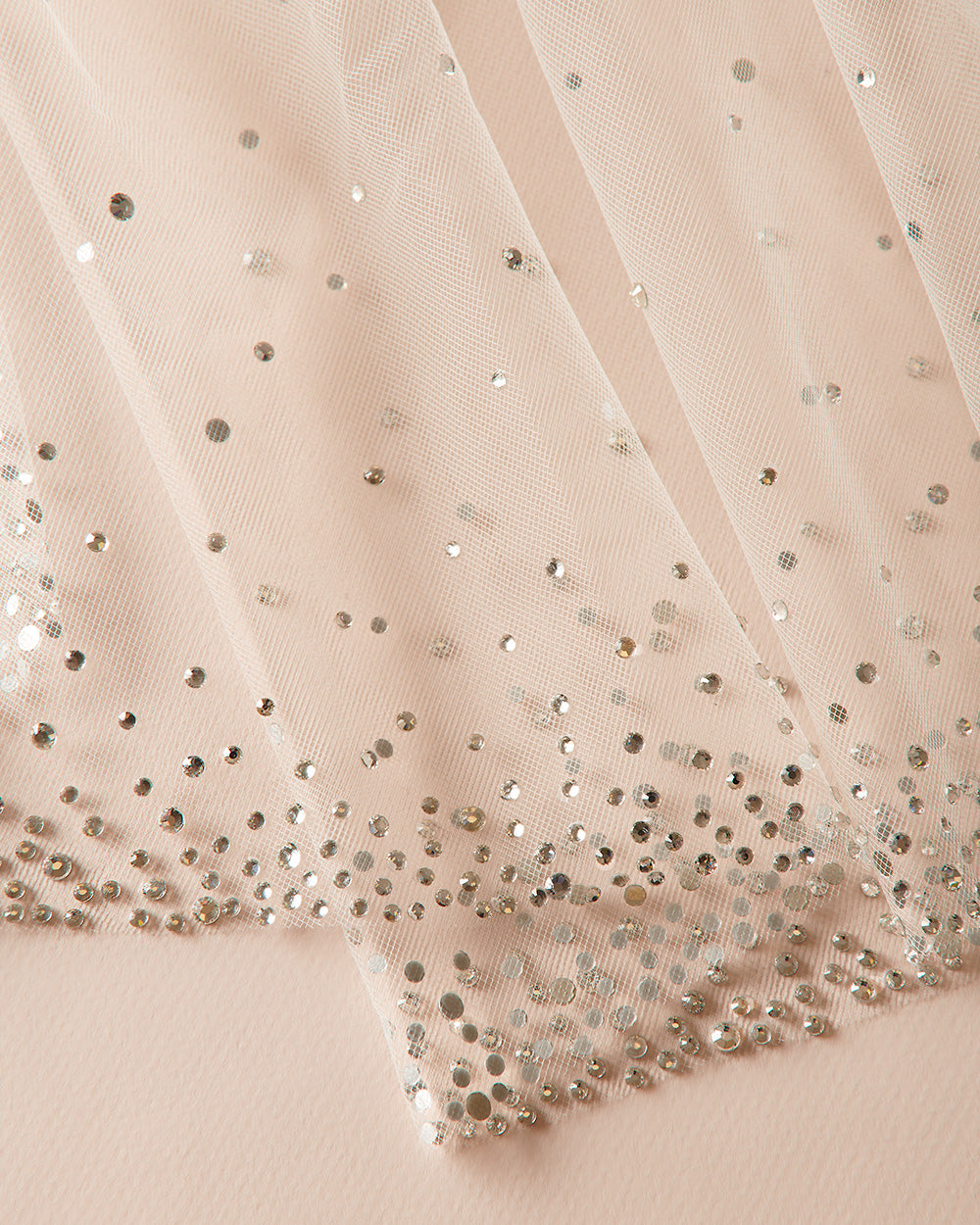 Elegant Starlight Wedding Veil with Beaded Edge - Perfect for Bridal Ceremony, Photoshoot & Formal Events
