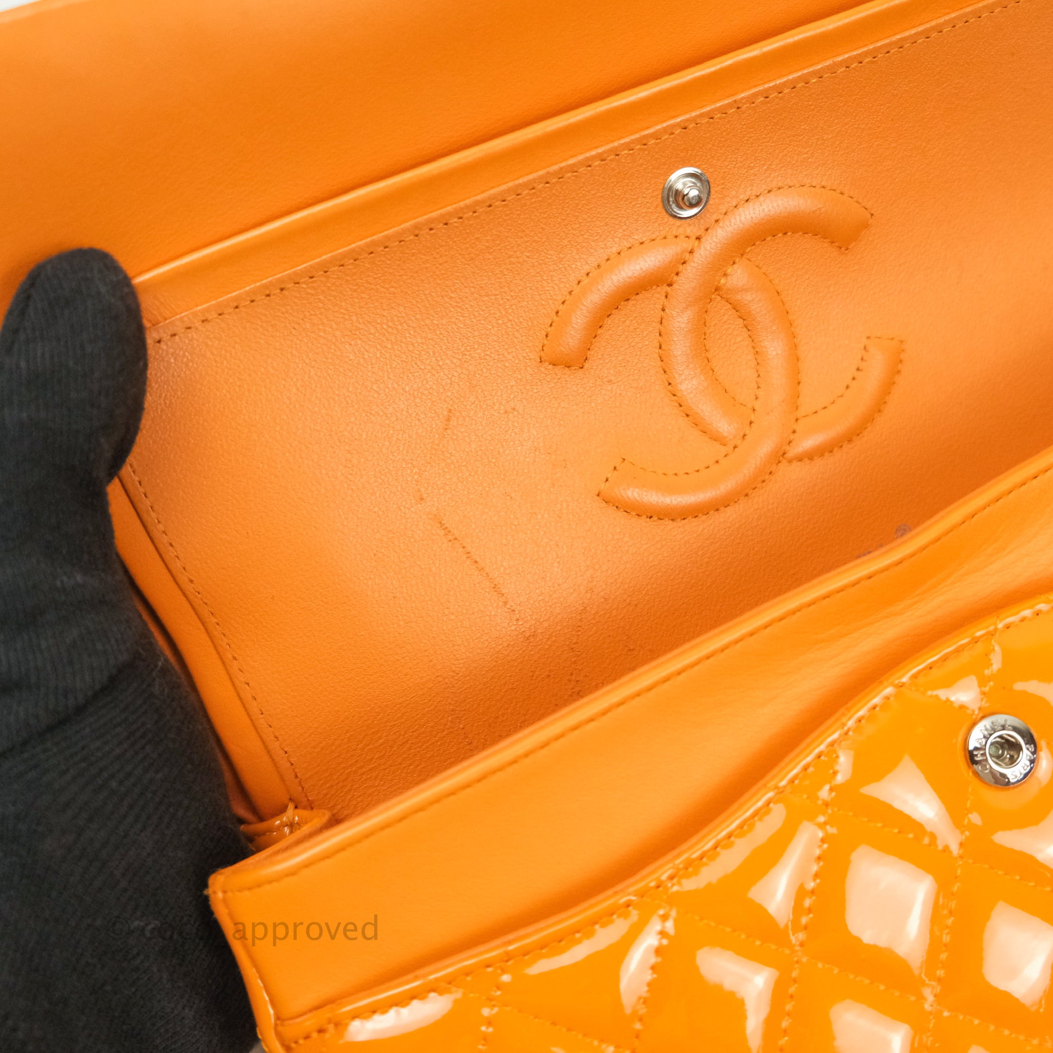 Chanel Classic M/L Medium Double Flap Bag in Orange Patent Leather with Silver Hardware - Perfect for Evening Events & Luxury Fashion Accessories