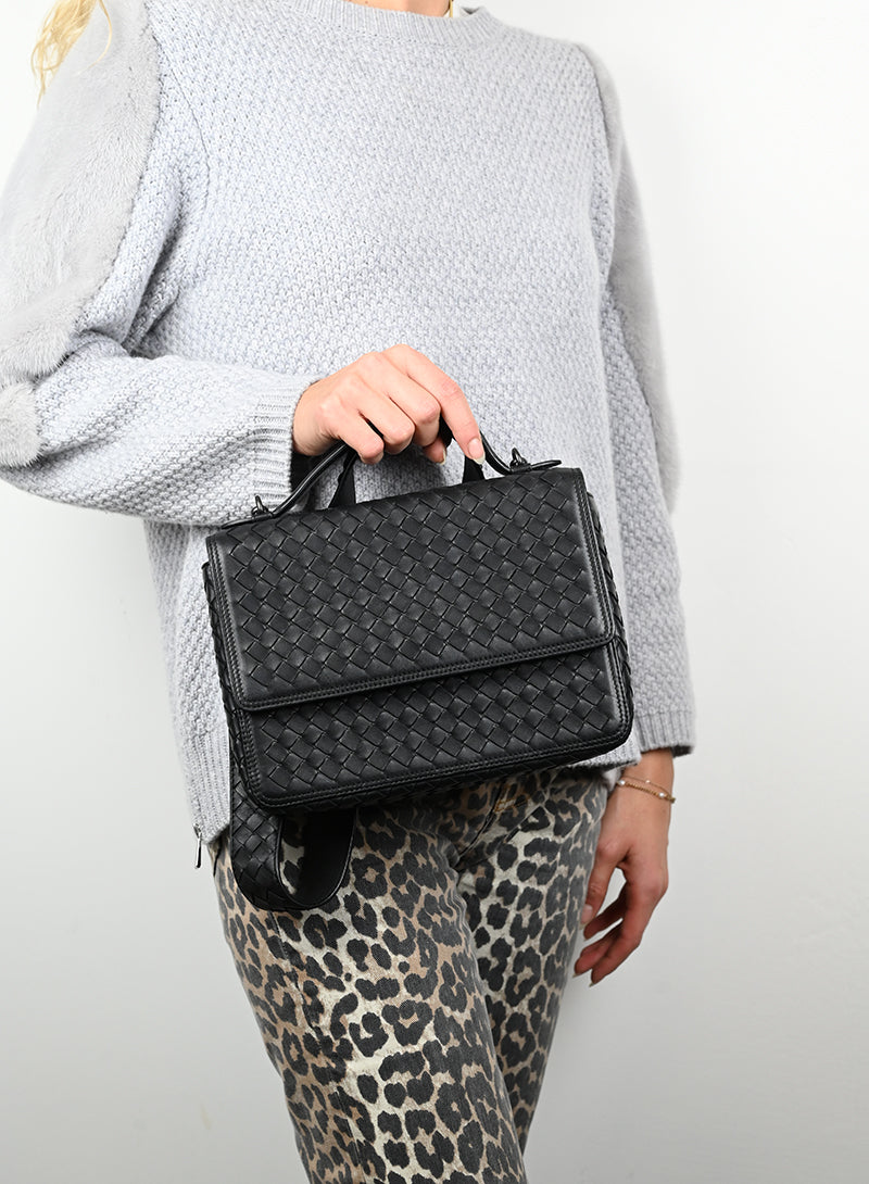 Bottega Veneta Black Square Leather Handbag for Women - Stylish & Elegant Shoulder Bag for Work, Travel & Evening Events