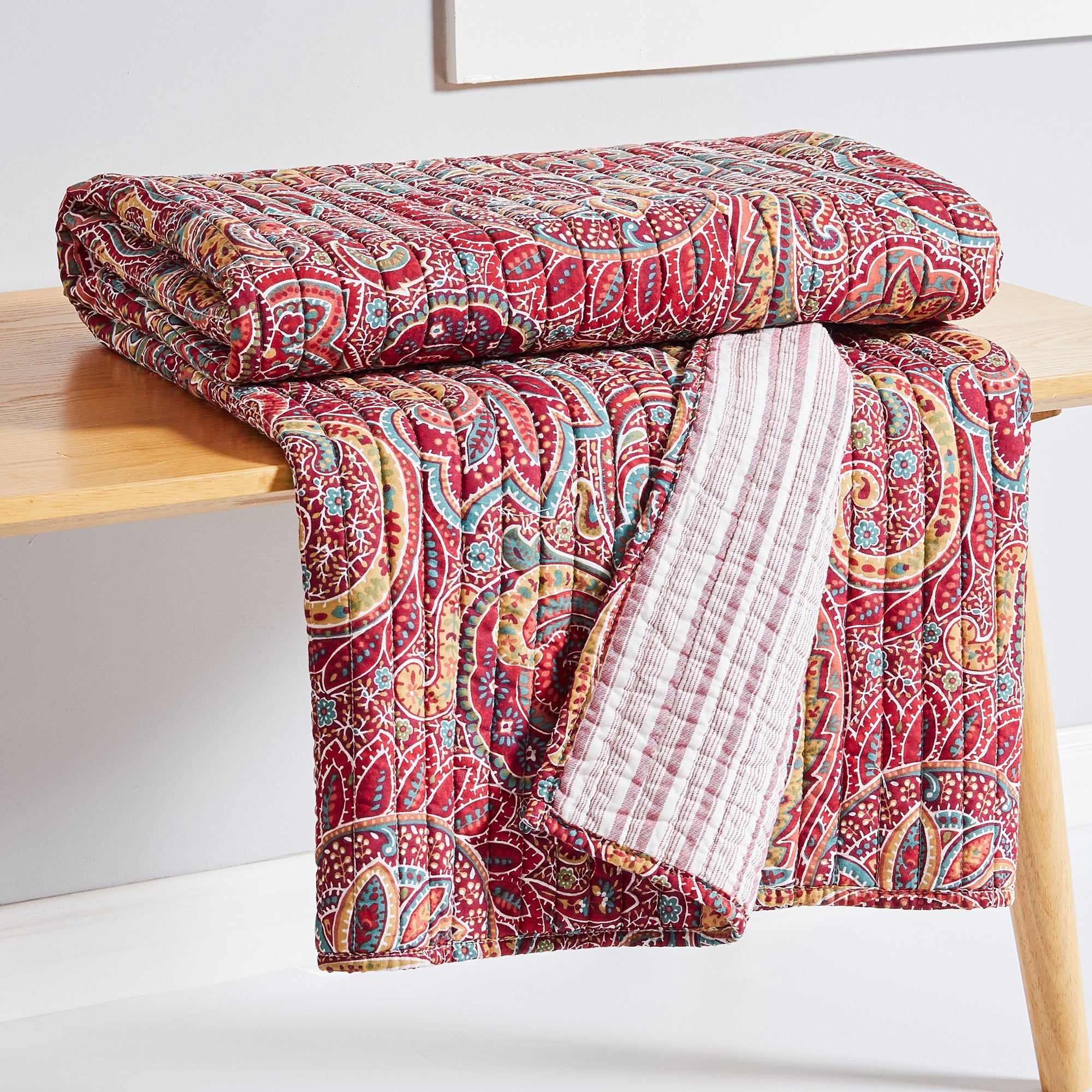 Kimpton Quilted Throw Blanket - Ultra Soft & Cozy Bedspread for Couch, Sofa, or Bed - Perfect for Home Decor, Living Room, and Gift Giving