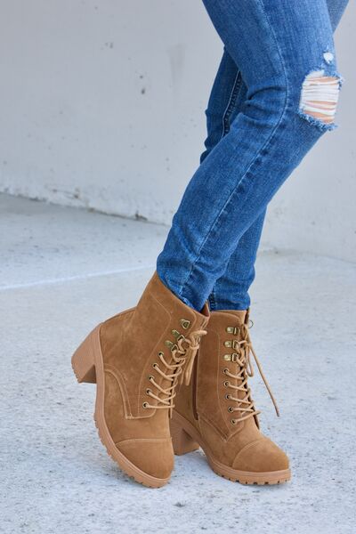 Forever Link Women's Lace Up Ankle Boots with Zipper Detail & Block Heel - Stylish Casual & Office Wear for Fall/Winter