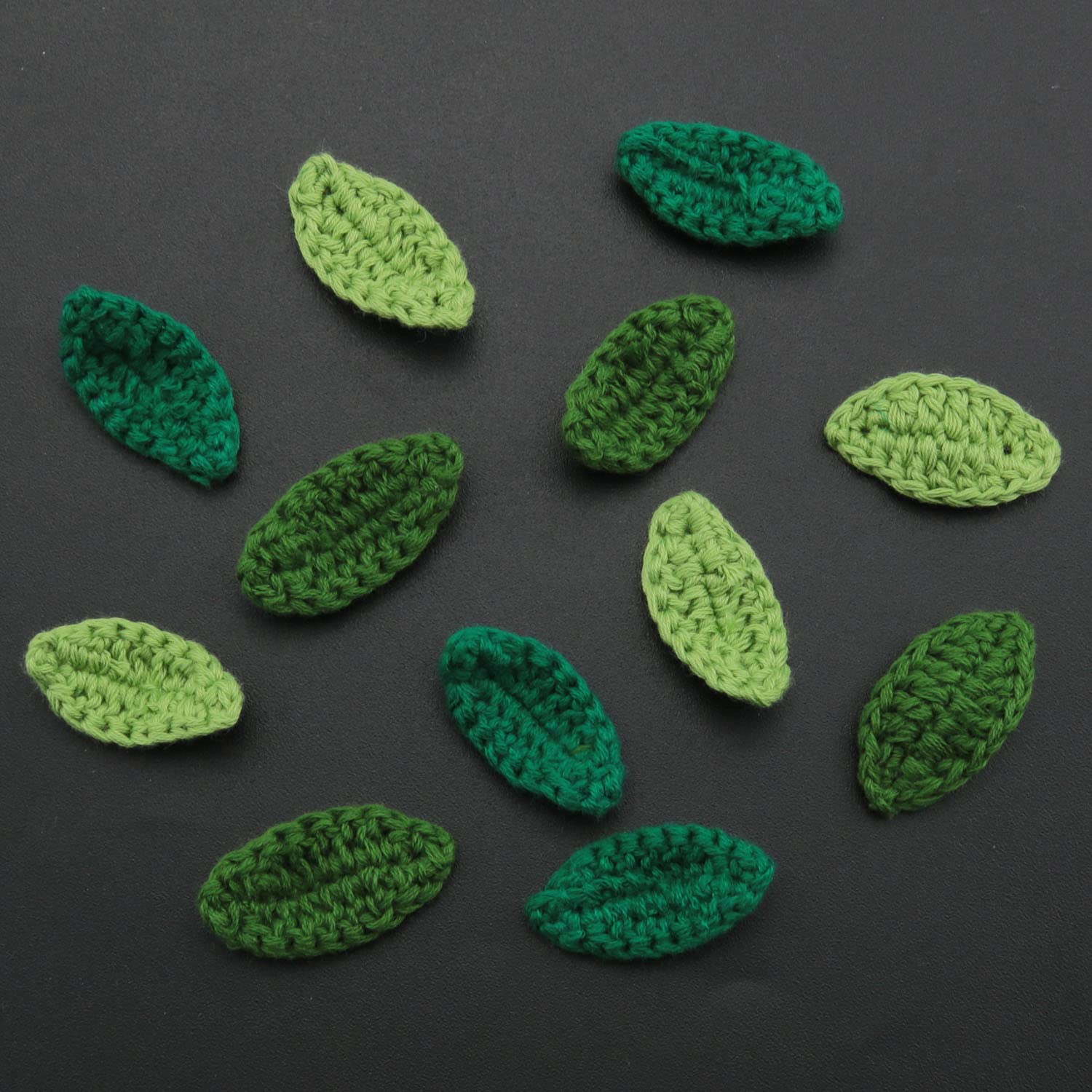 ZCZQC 12PCS Handmade Crochet Green Leaf & Flower Appliques - DIY Craft Embellishments for Cardmaking, Scrapbooking, Home Decor, Wedding Invitations and Gift Wrapping