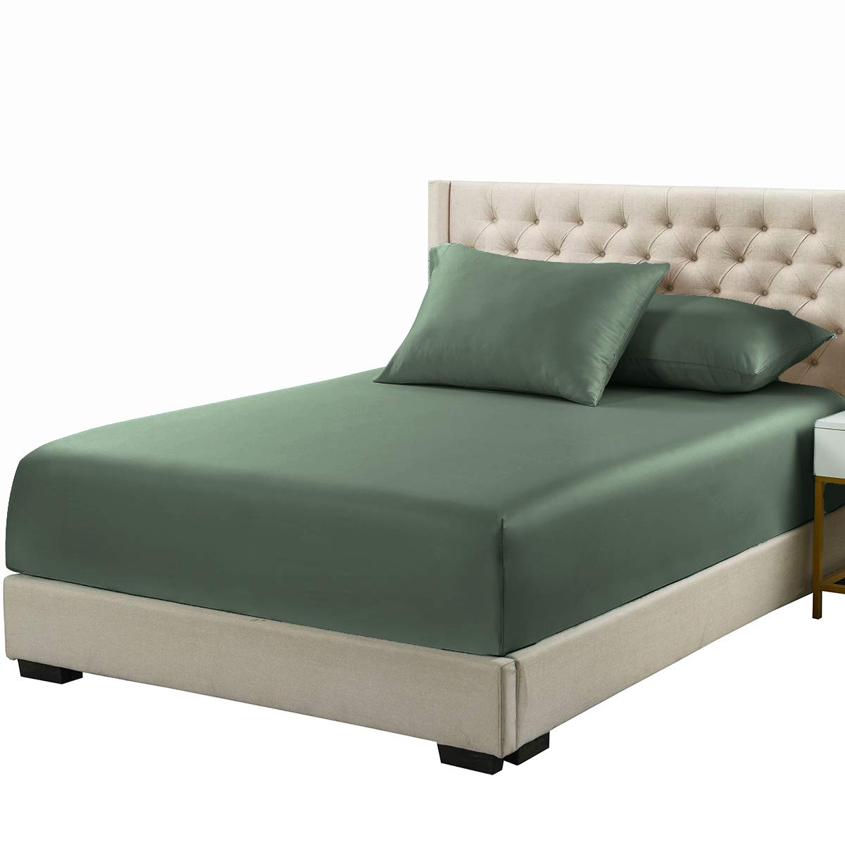 Royal Hotel Luxury Bamboo Viscose Fitted Sheet - Queen Size, Teal - Hypoallergenic, Cooling & Breathable Silky Soft Fabric - 100% Bamboo Derived Viscose - Perfect for Hot Sleepers & Allergy Sufferers - Ideal for Luxury Hotels, Vacation Homes & Upscale Bedrooms