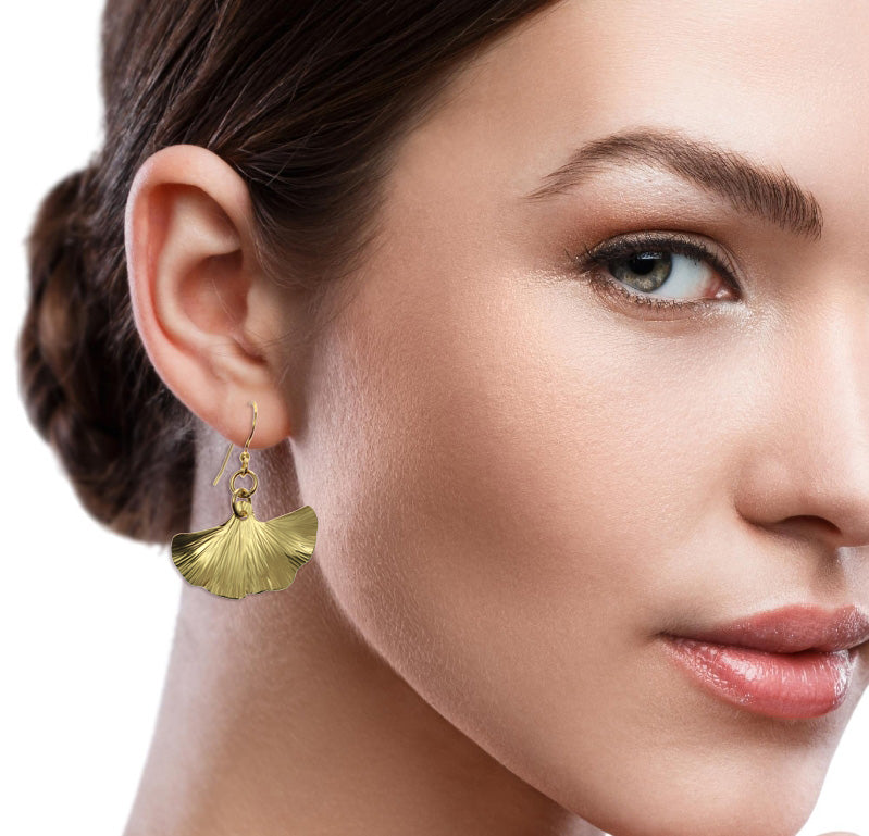 Elegant Small Nu Gold Brass Ginkgo Leaf Earrings for Women - Dainty Boho Nature-Inspired Jewelry - Perfect for Everyday Wear, Parties & Gifts