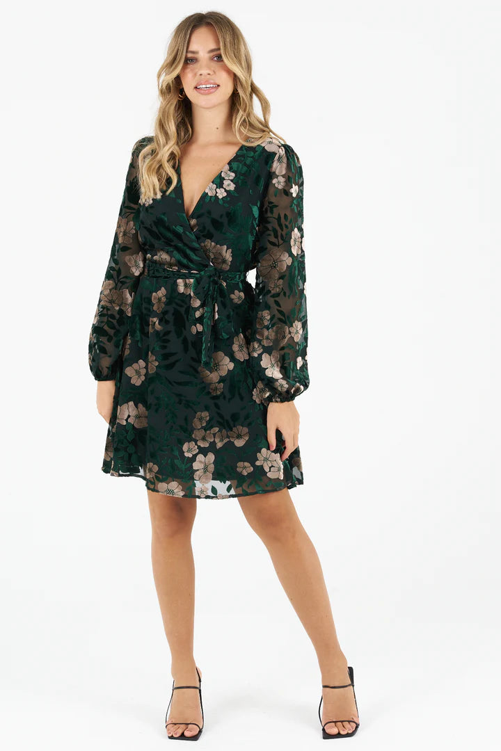 Jim Velvet Dress for Women - Elegant Green Velvet Party Dress - Perfect for Evening Events, Weddings & Holiday Parties