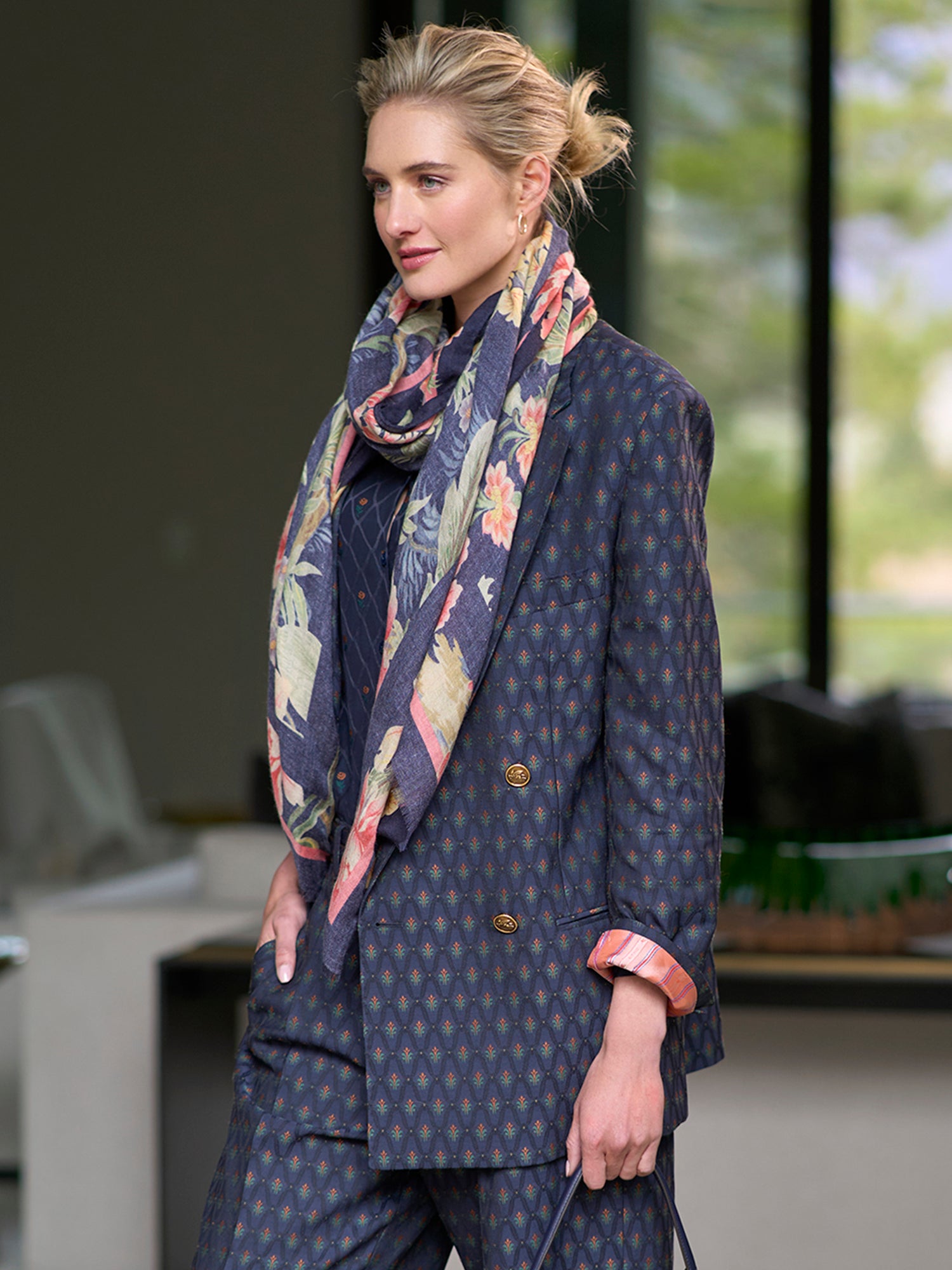 Stylish Remi Floral Jacquard Blazer for Women - Elegant Office & Party Wear - Perfect for Business Meetings, Weddings & Special Occasions