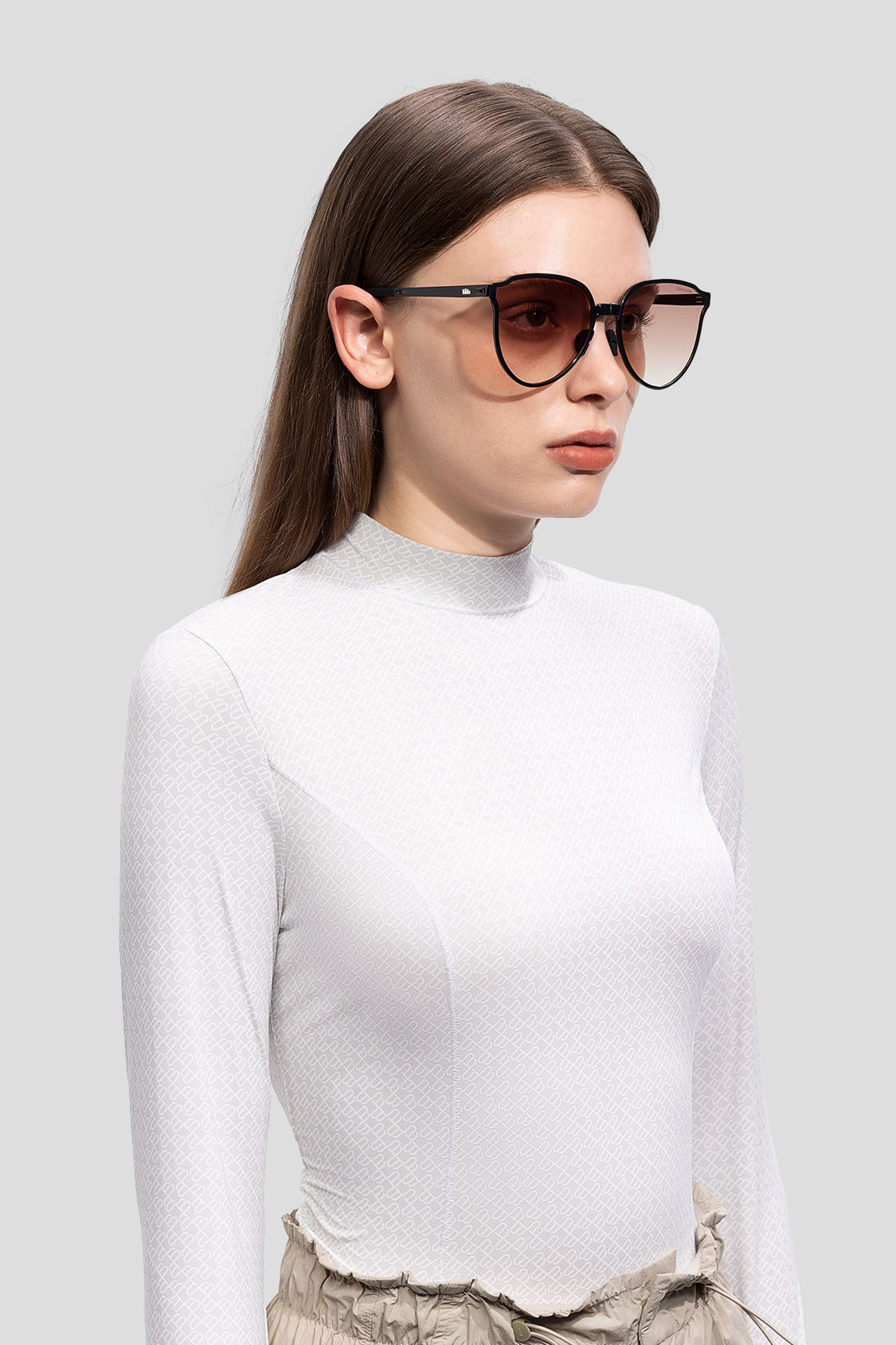Ultra Lightweight Slimline Foldable Sunglasses UV400 Protection - Perfect for Travel, Running, and Outdoor Activities