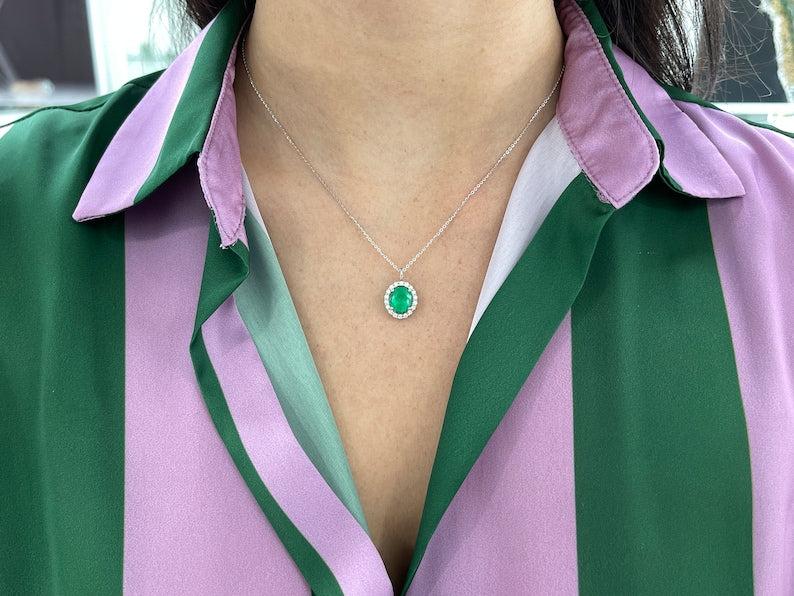 3.25tcw 14K Gold Oval Cut Emerald and Diamond Halo Pendant Necklace - Elegant Spring Green Gemstone Jewelry for Women, Perfect for Weddings, Anniversaries, and Special Occasions