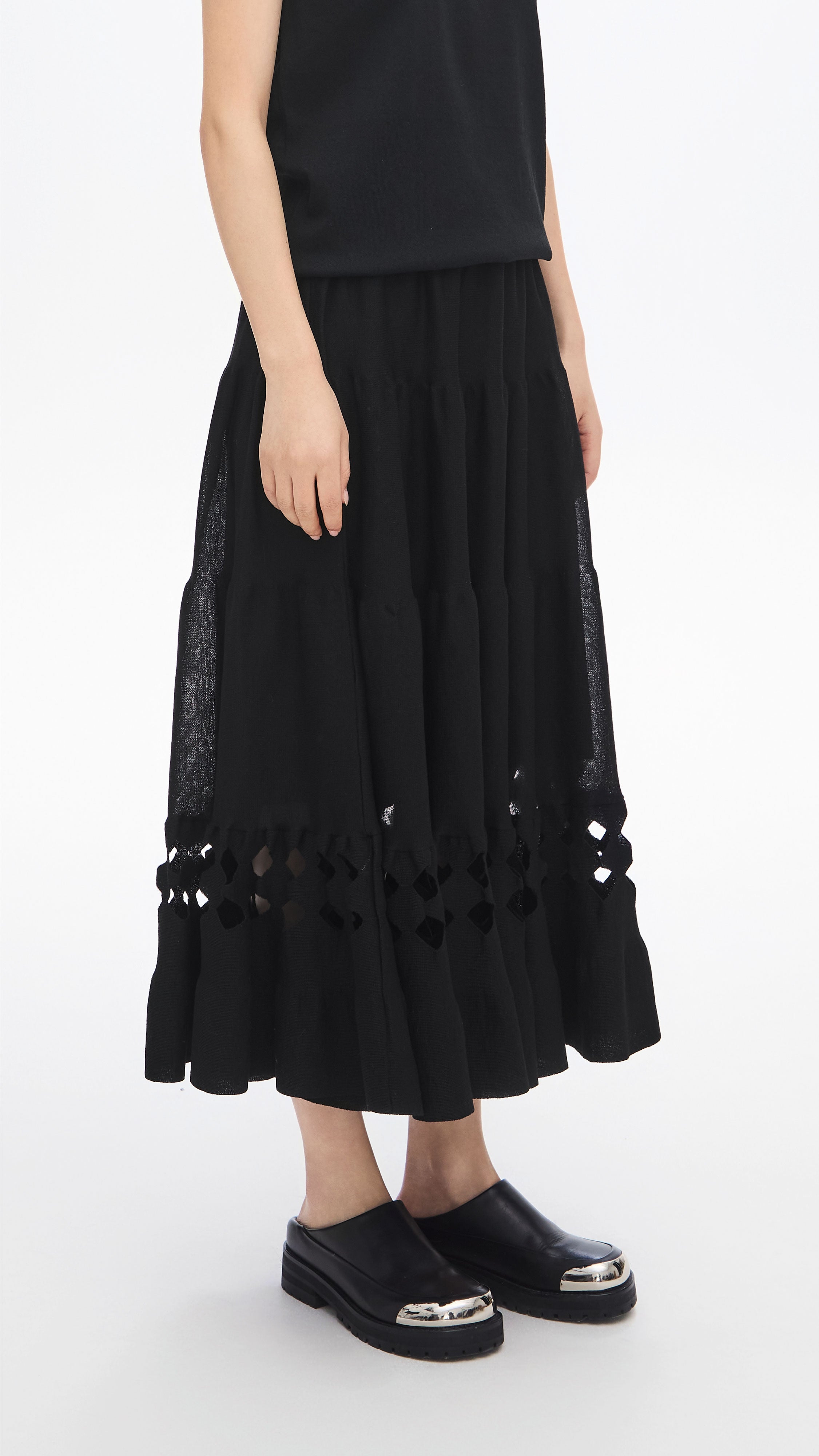 Stylish Pottery Knit Skirt for Women - Soft Comfortable Stretchy Midi Skirt - Perfect for Casual Outfits, Office Wear & Date Nights