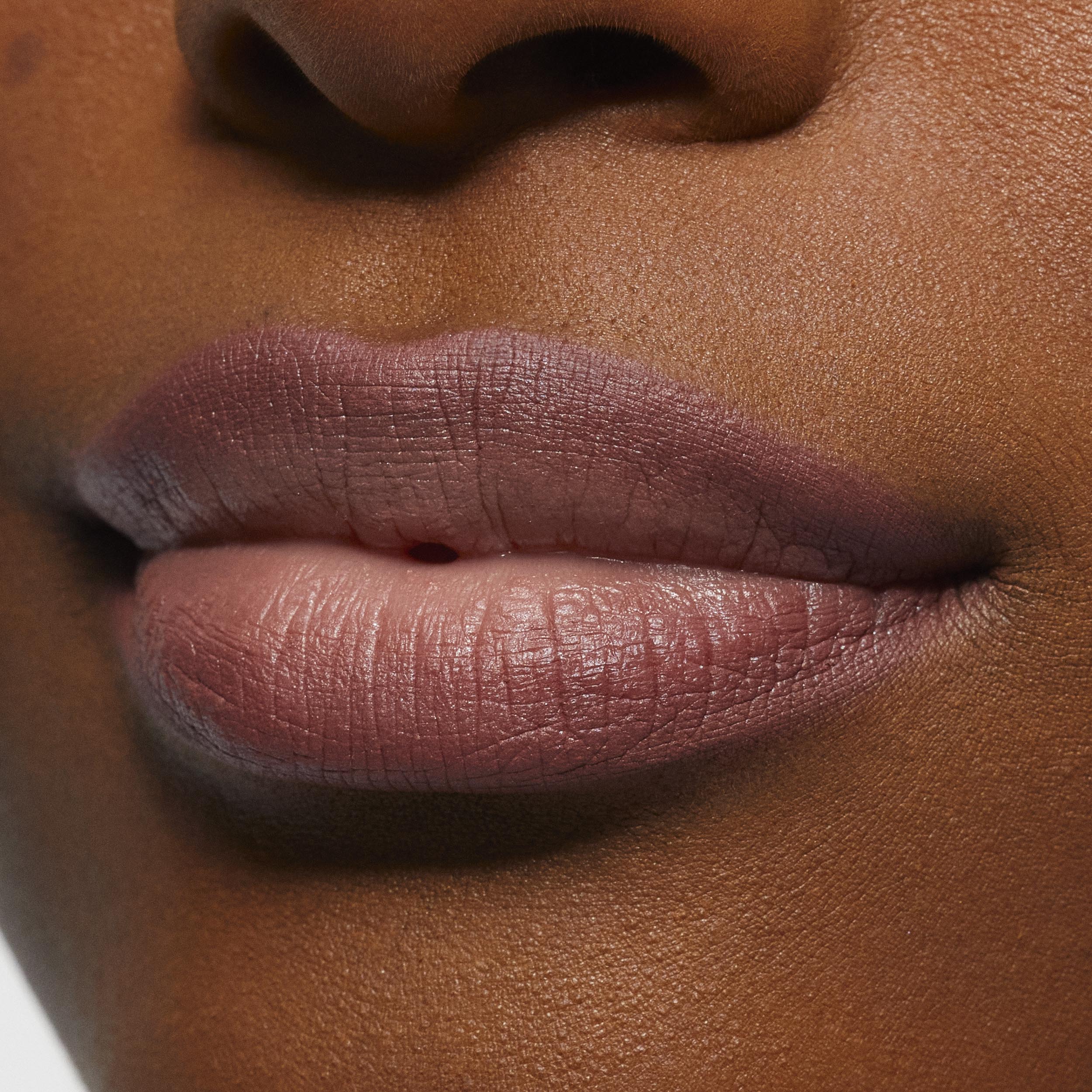 Precision Pout Lip Liner - Waterproof & Long-Lasting Lip Pencil for Perfect Lip Contour | Ideal for Everyday Wear, Special Occasions & Makeup Looks