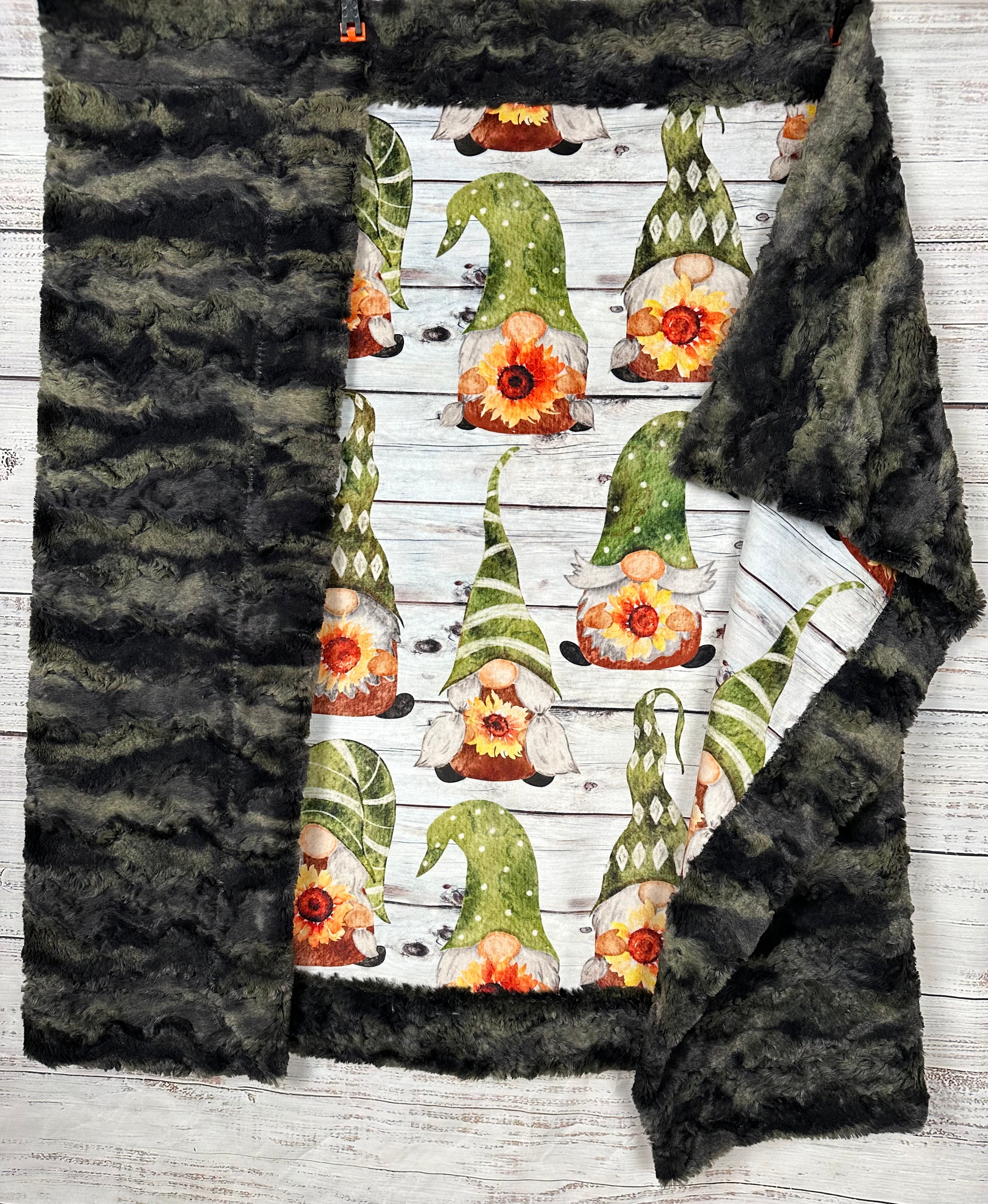 Soft Minky Blanket with Gnomes, Sunflowers & Shiplap Design - 41x60 Inches for Toddlers & Adults - Includes 13x19 Pillowcase - Wild Rabbit Crocodile Camo Pattern - Perfect for Nursery, Bedroom, or Cozy Couch Snuggles