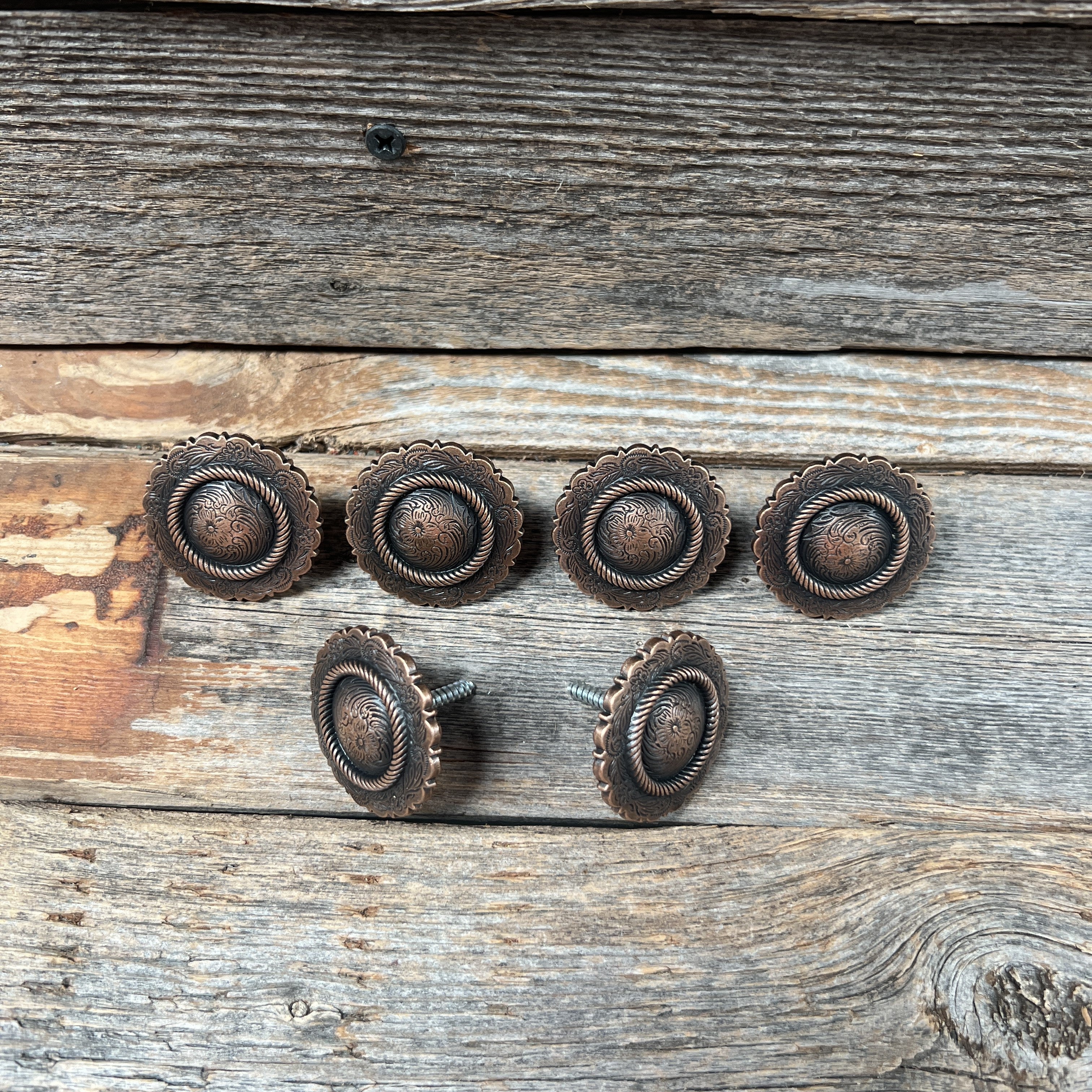 Western Style Copper Round Concho W101 - Vintage Cowboy Belt Buckle for Western Fashion & Leather Crafting