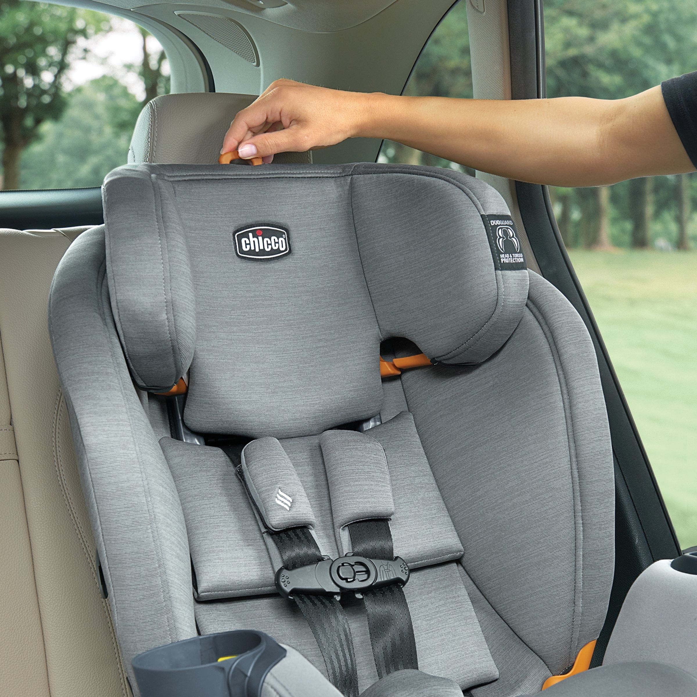 Chicco OneFit ClearTex All-In-One Convertible Car Seat for Infants to Toddlers - Safe & Comfortable for Travel, School & Family Road Trips
