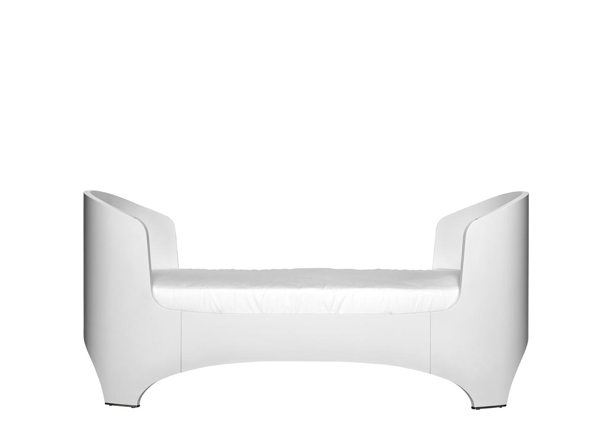 LEANDER White Junior Bed Cot Extension - Convertible Toddler Bed Rail for Safe Sleeping & Playtime | Perfect for Nursery, Daycare & Travel