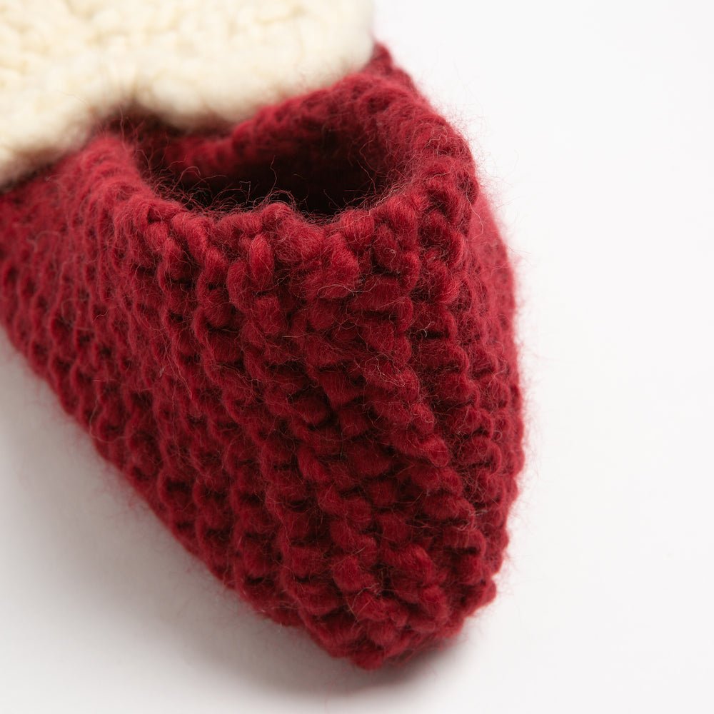 Heart Slipper Knitting Kit - DIY Cozy Crochet Slippers for Adults, Perfect for Winter Home & Gift Giving - Great for Relaxation and Handmade Crafts