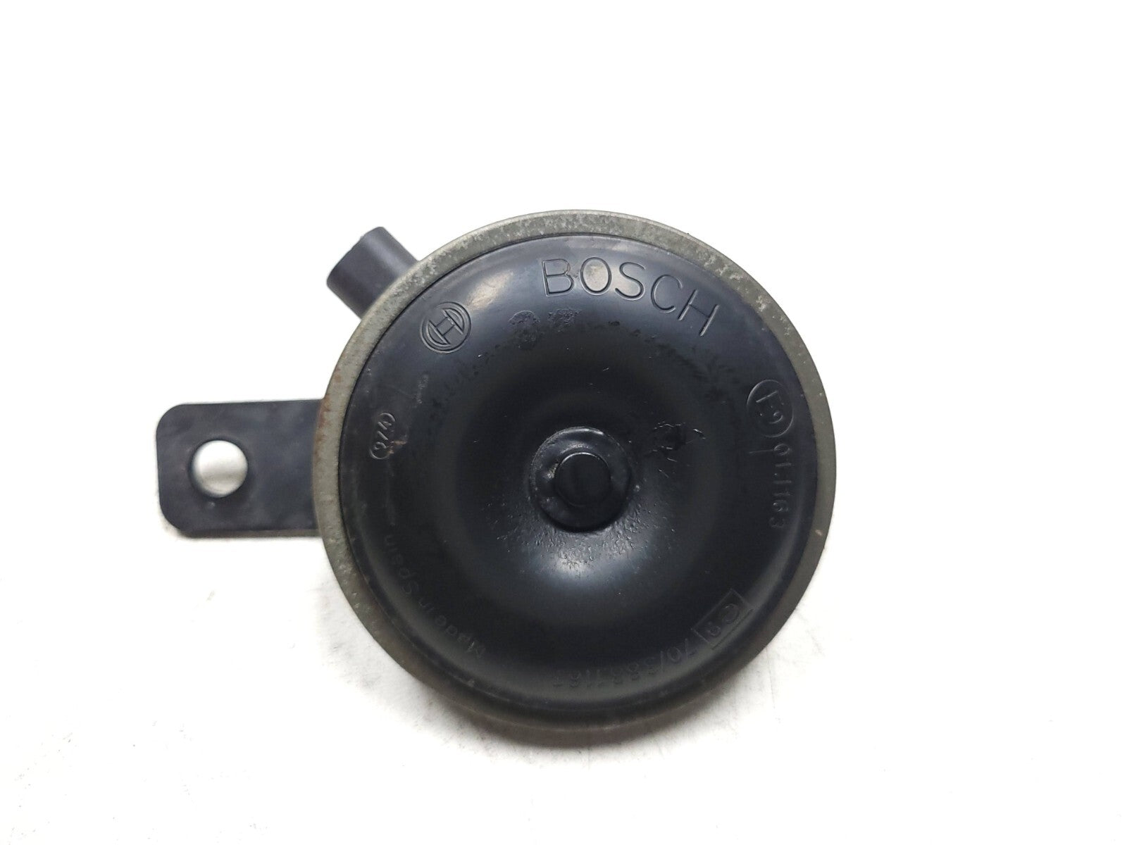 Original BMW K1200R K1200 Horn Signal OEM Replacement Part - Perfect for Motorcycle Repair & Customization | Fits 2005-2008 BMW K1200 Models | High-Quality Bosch Component for Enhanced Safety on the Road