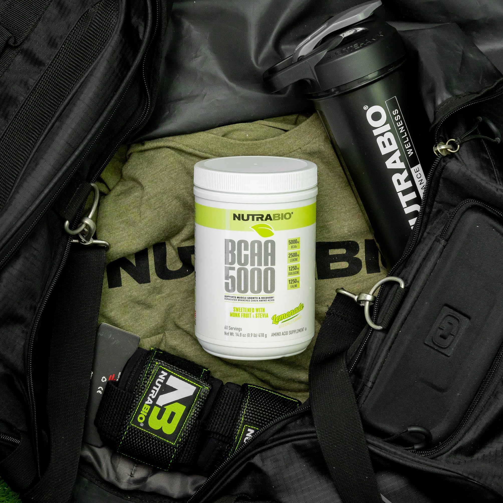 NutraBio BCAA 5000 Powder - Fermented Branched Chain Amino Acids for Muscle Growth & Recovery - Vegan, Gluten Free Supplement with Natural Flavors - Lemonade Flavor (60 Servings) | Pre-Workout & Post-Workout Drink for Athletes & Fitness Enthusiasts