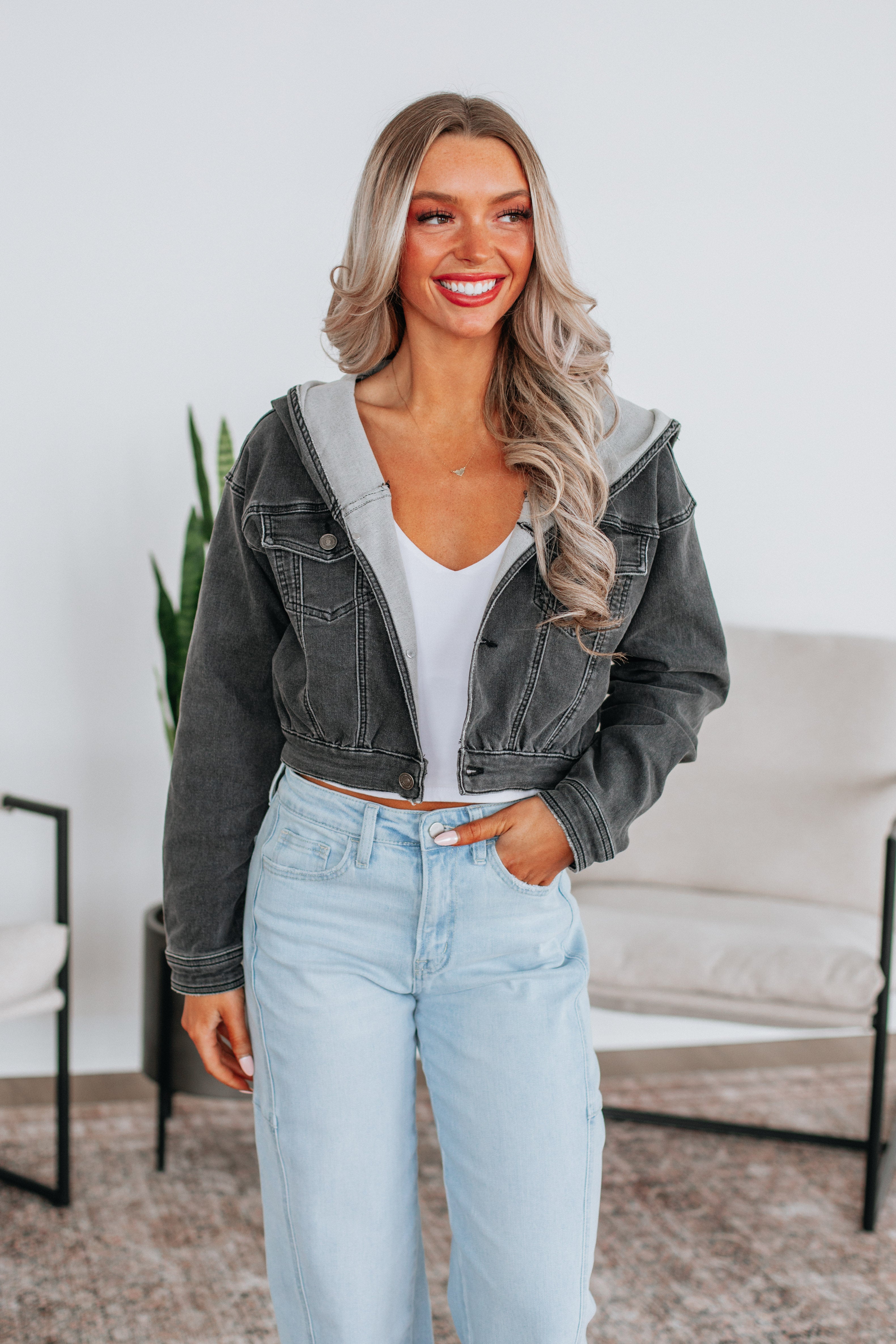 Effie KanCan Women's Denim Jacket - Stylish & Comfortable for Casual Outings, Date Nights & Fall Layering