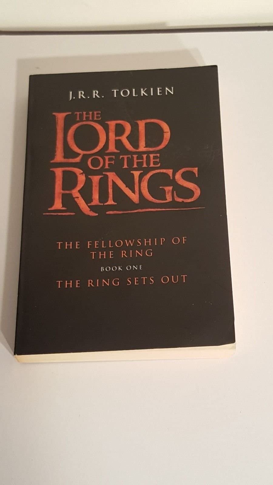The Lord of the Rings Complete Book Set - Epic Fantasy Novel Series by J.R.R. Tolkien | Perfect for Fantasy Lovers, Book Collectors & Gift Giving