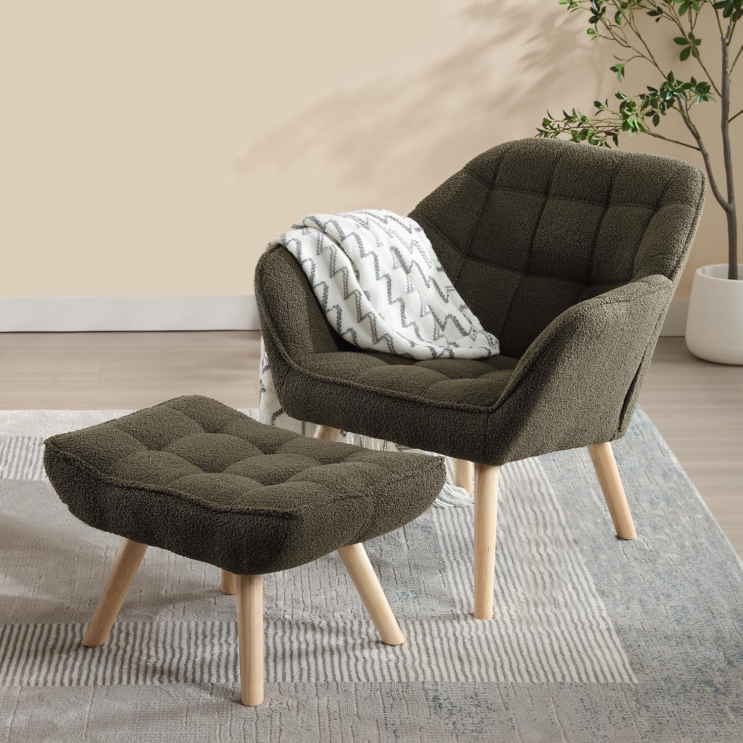 Sherpa Accent Reading Chair with Ottoman - Modern Fuzzy Upholstered Armchair with Wood Legs - Comfortable Lounge Chair for Small Spaces - Perfect for Living Room, Bedroom & Book Nook - Green - Cozy Reading Spot & Relaxation Corner