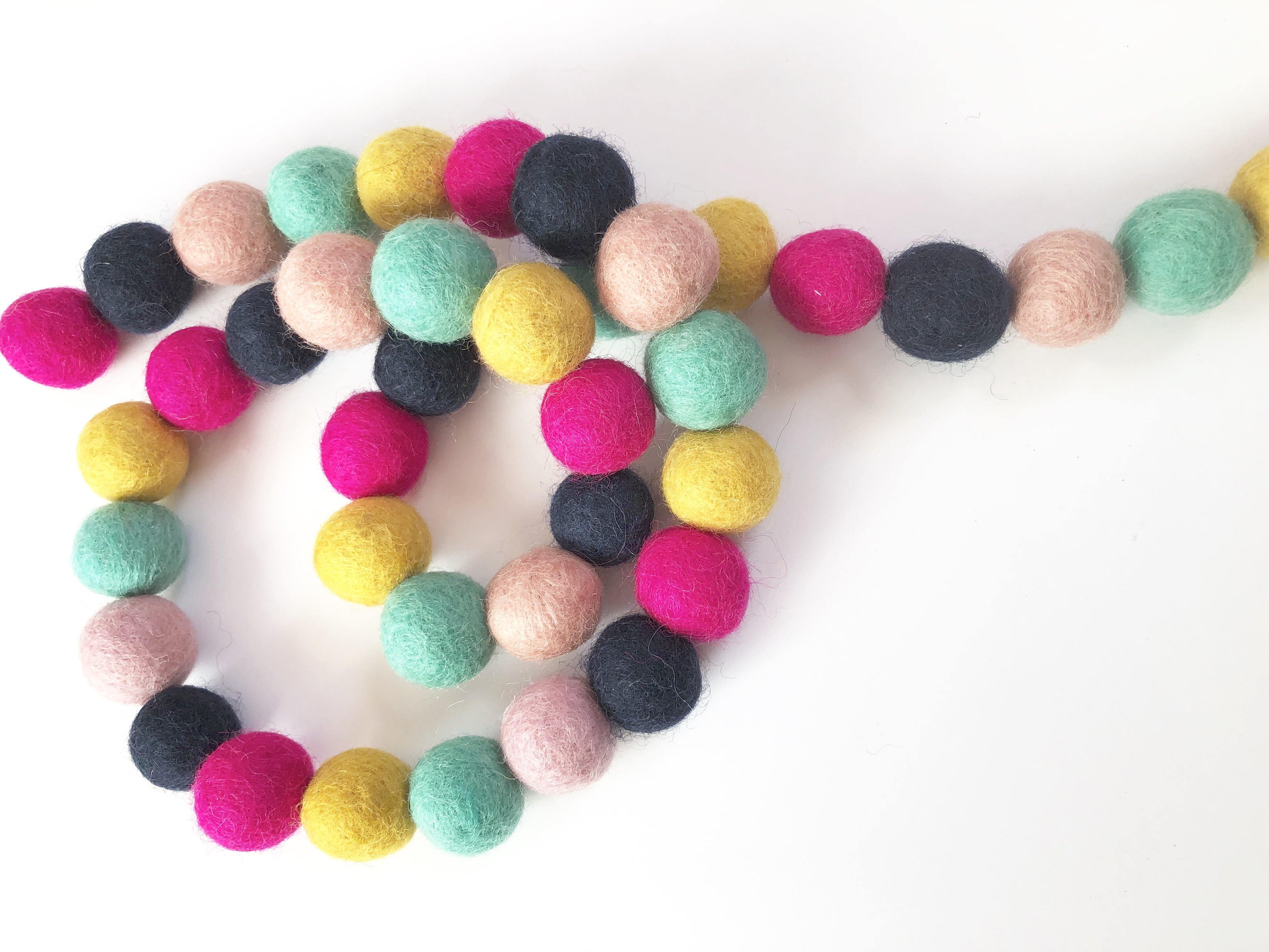 Hello 90s Retro Party Garland - Colorful Vintage Decoration for 90s Themed Parties, Birthday Decor & Room Wall Decorations
