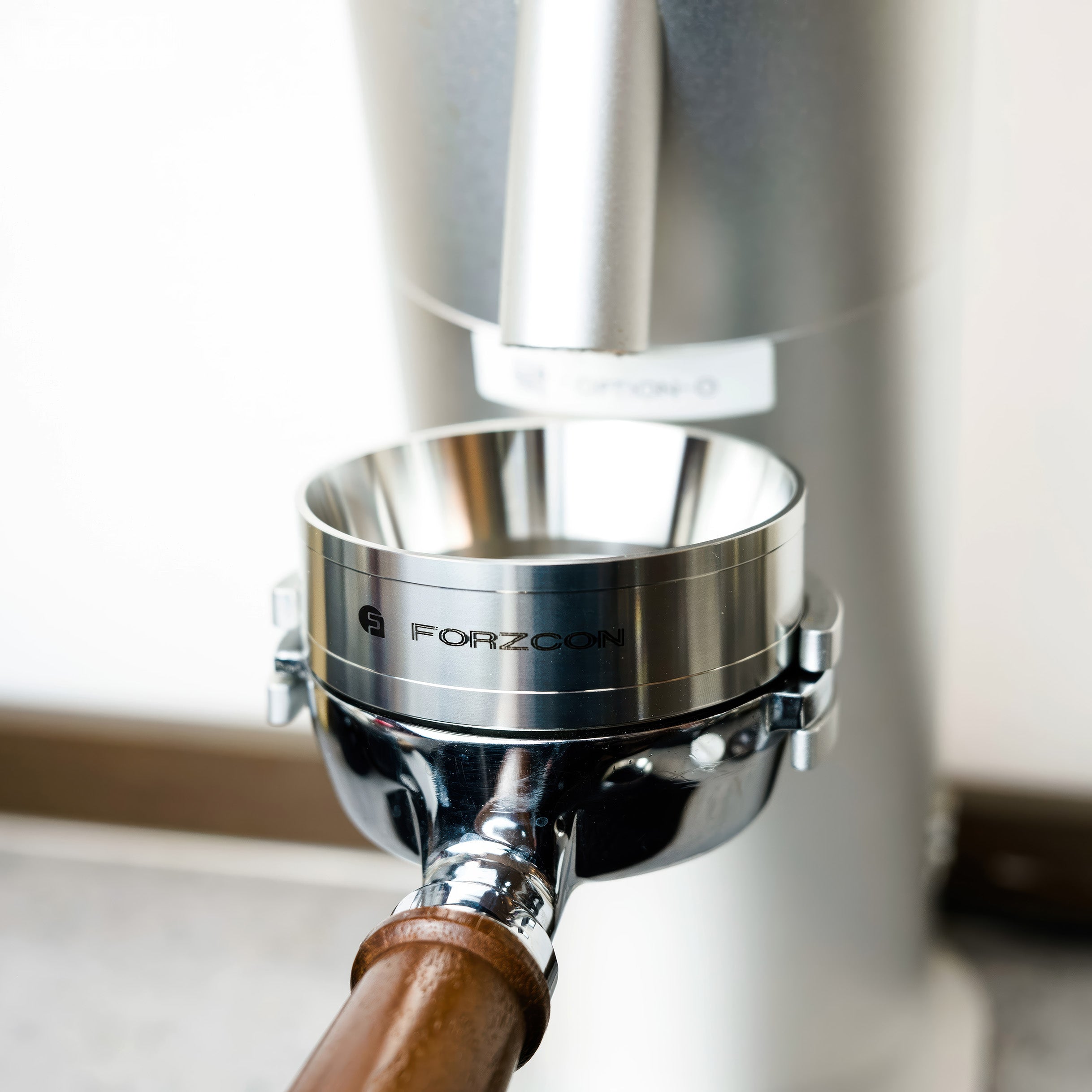 Premium Stainless Steel Magnetic Dosing Ring for Espresso Machines - Barista Accessory for Precise Coffee Grounds Measurement | Perfect for Home & Commercial Coffee Shops