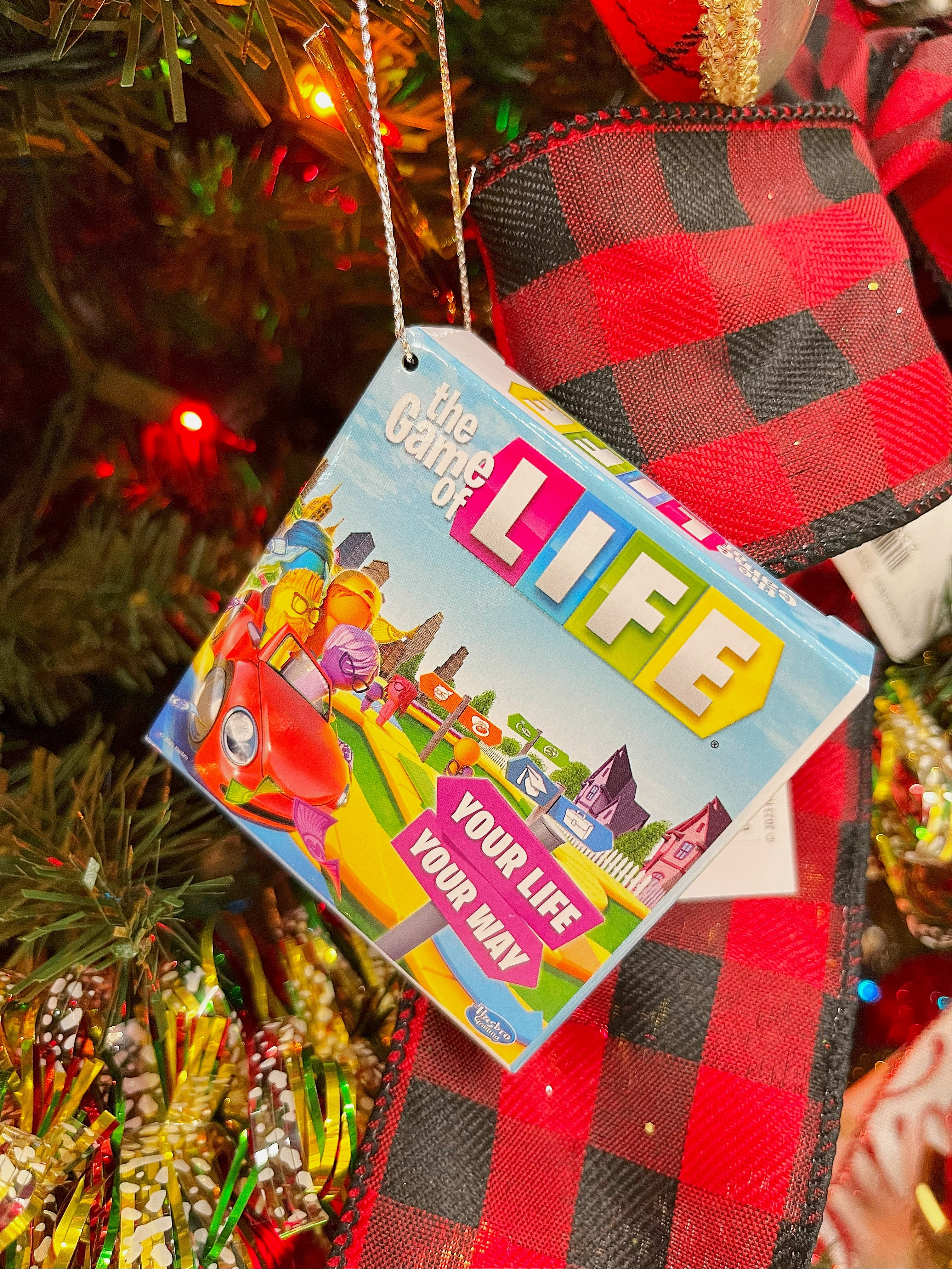 Hasbro Retro Board Game Ornament - 3.5 Inch Classic Collectible Holiday Decoration for Christmas Tree & Home Decor | Perfect Gift for Game Lovers & Nostalgic Fans