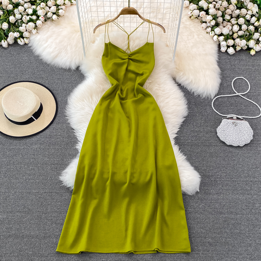 Retro Green Backless Sleeveless Summer Dress for Women - Elegant Hanging Neck Party & Evening Gown for Weddings, Cocktails, and Beach Vacations