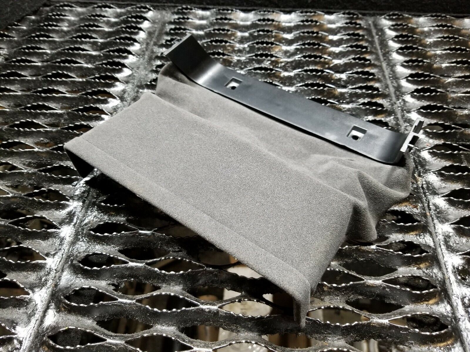 2006-2010 BMW 650i E63 OEM Steering Wheel Column Housing Clamshell Trim Cover - Perfect for Interior Repair & Restoration Projects