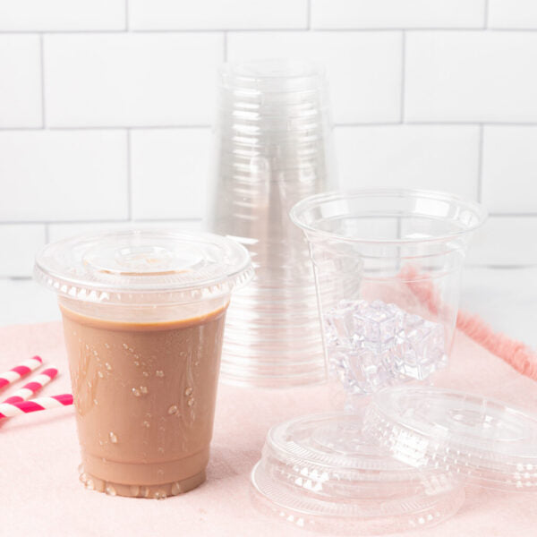 20 oz. Clear Plastic Cups with Straw Slot Lid - 50 Pack PET Disposable Cups with Lids Combo for Parties, Picnics, and Beverage Serving
