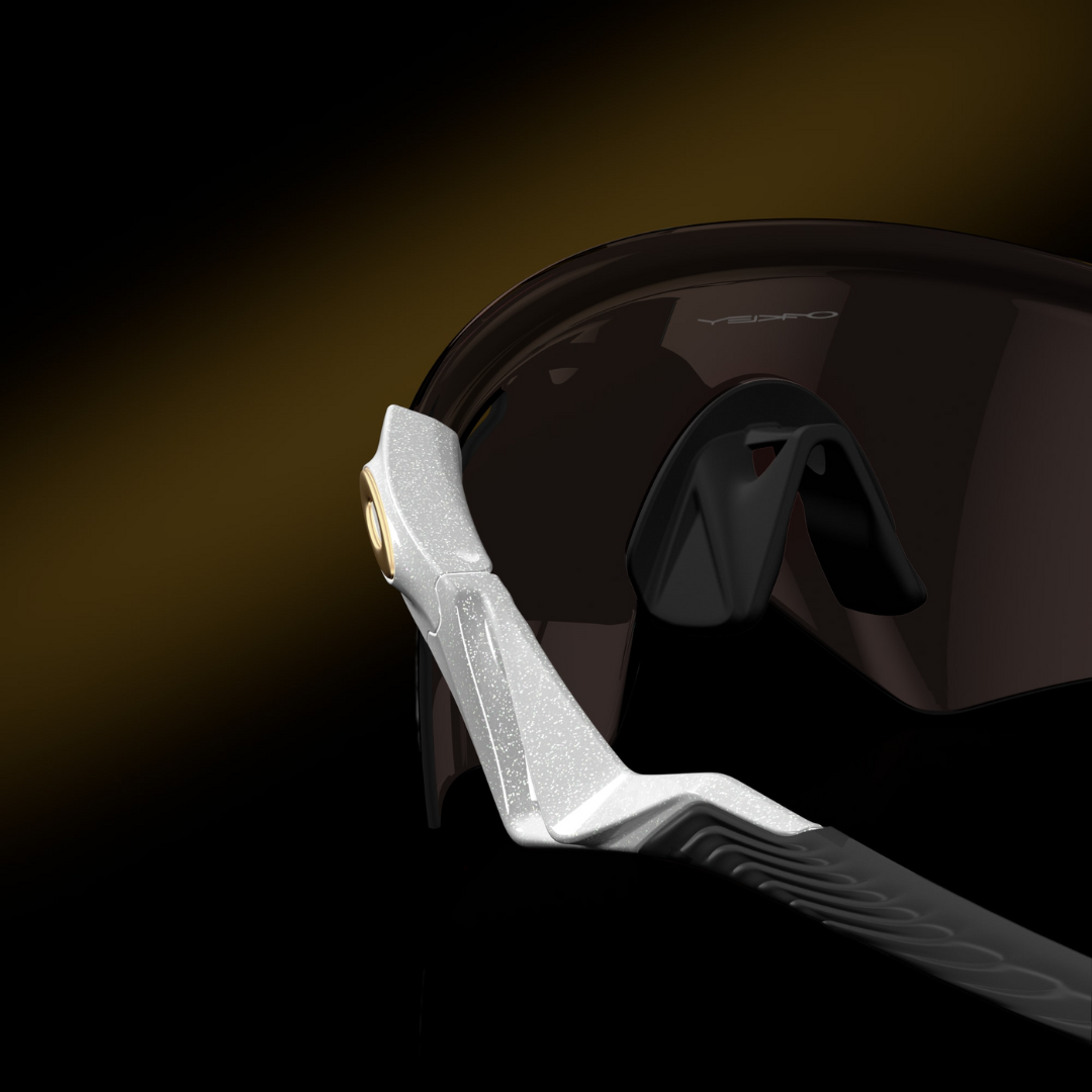 Oakley Qntm Kato Sunglasses 0OO9481D 948107 - Polarized Sports Sunglasses for Running, Cycling & Outdoor Activities