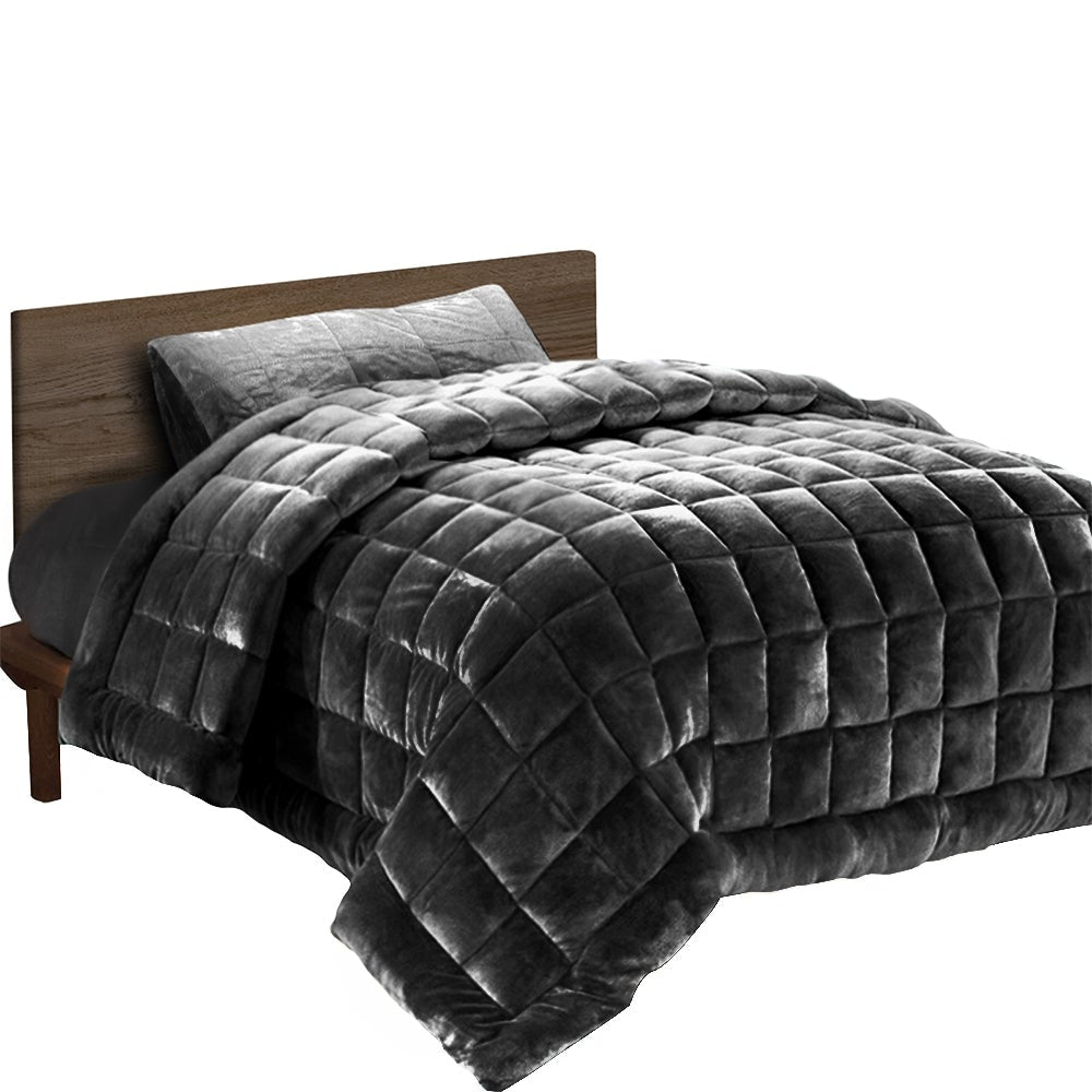Luxury Faux Mink Fleece Throw Blanket - Soft Quilted Comforter & Duvet Cover - Charcoal Grey - Single Size for Bed, Sofa & Travel - Cozy Home Decor & Gift Idea
