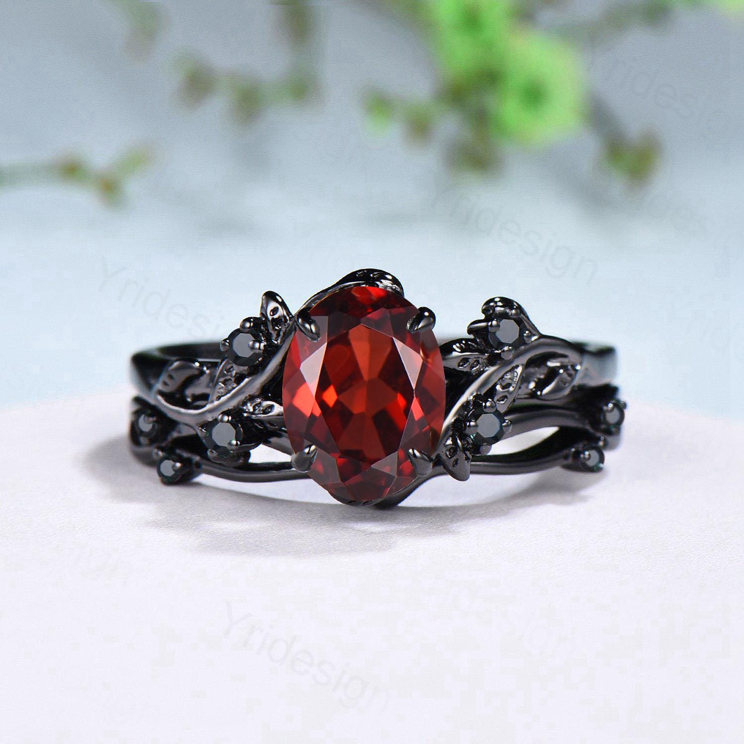 Black Gold Garnet Ring Set - Nature Inspired Unique Garnet Leaf Engagement Ring for Women, January Birthstone Bridal Jewelry with Spinel Cluster | Perfect for Weddings, Anniversaries & Special Occasions