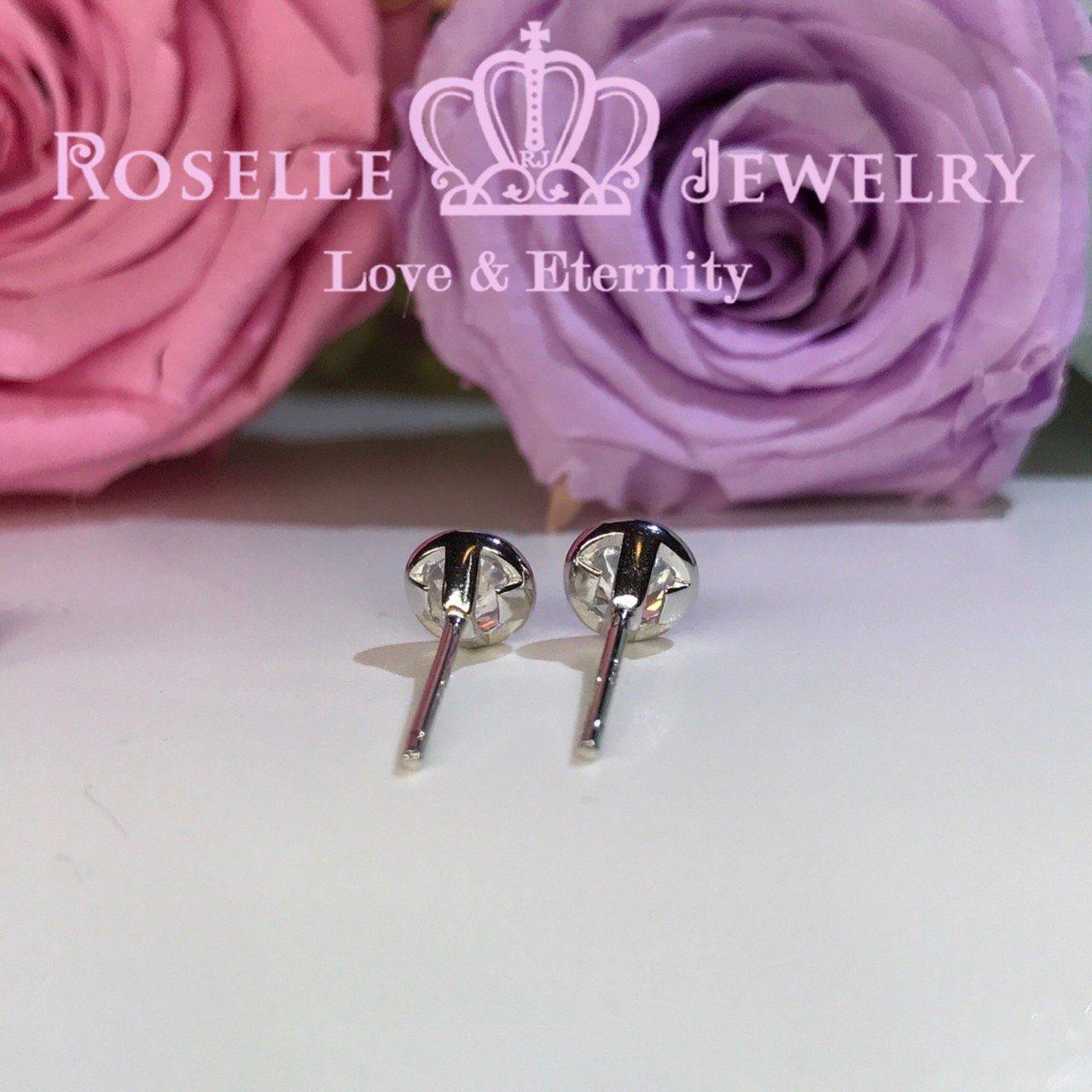 Bezel Stud Earrings - Minimalist Gold & Silver Earrings for Women | Perfect for Everyday Wear, Gifts & Special Occasions