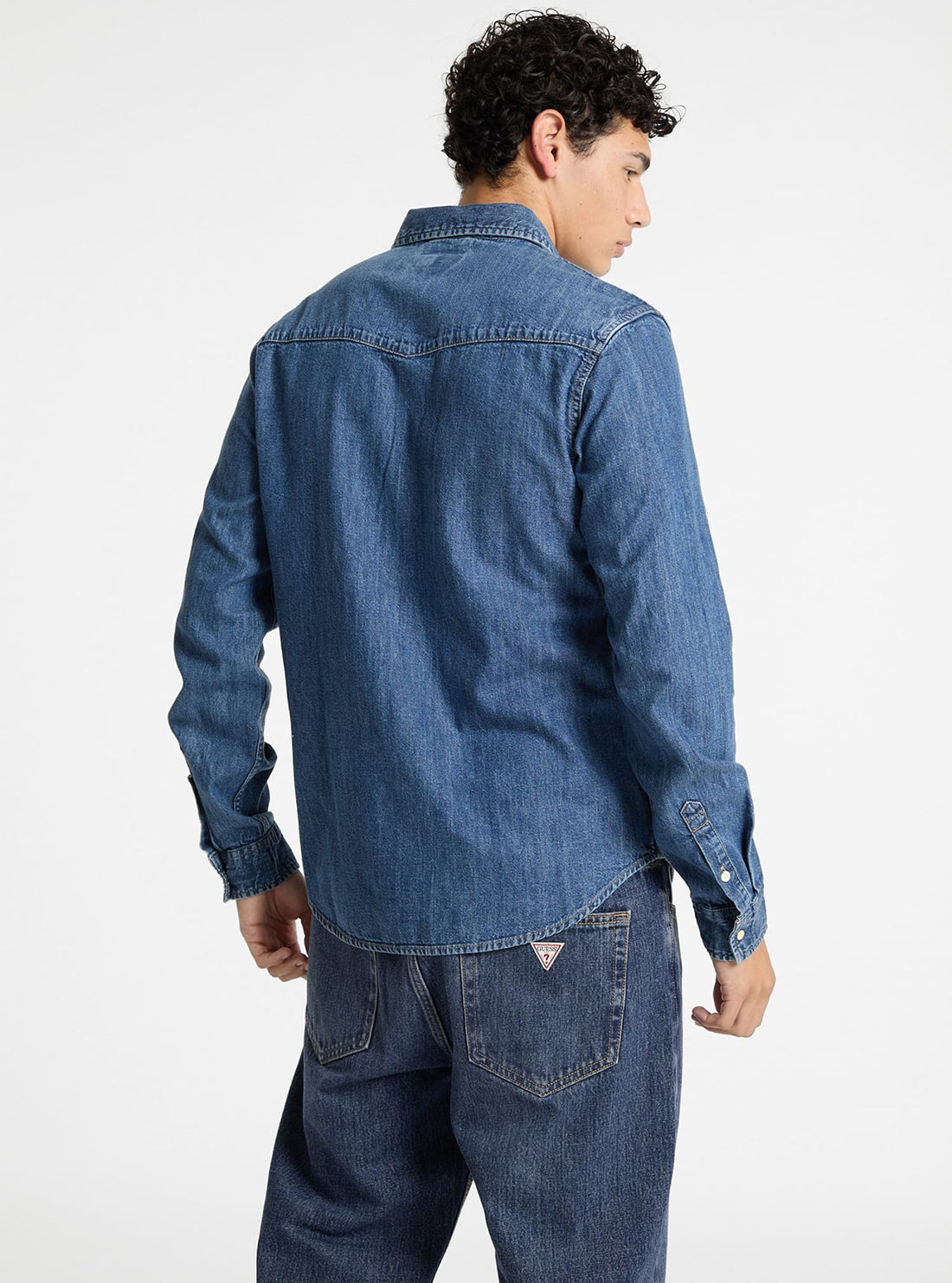 Guess Women's Slim Fit Long Sleeve Denim Shirt - Stylish Casual Button Down Top for Everyday Wear & Date Nights