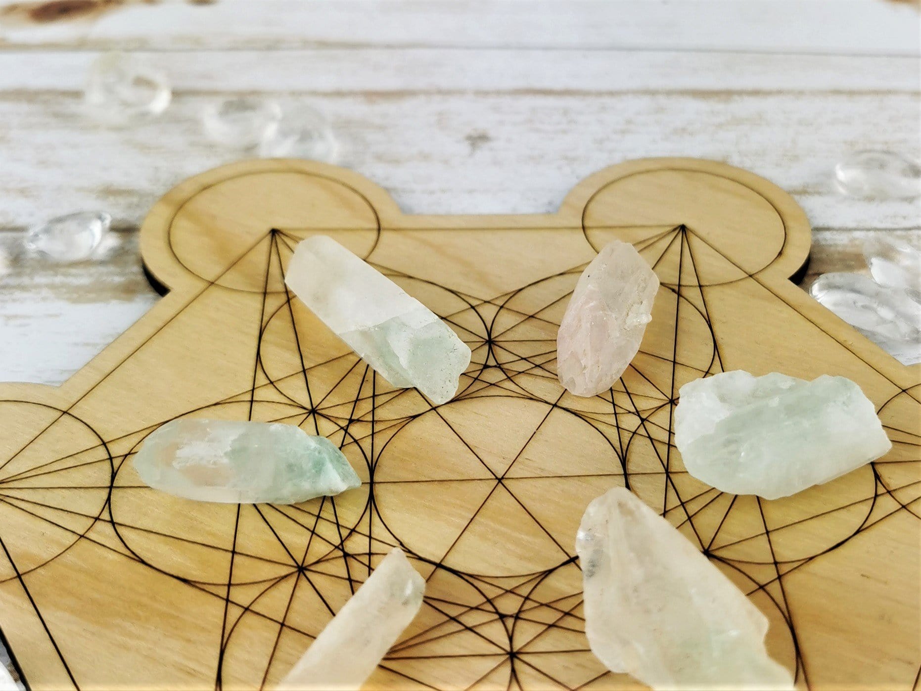 Diva Quartz 4-Piece Set - Natural Healing Crystals for Home Decor, Meditation & Spiritual Gifts | Perfect for Yoga Rooms, Office Desk & Wellness Spaces
