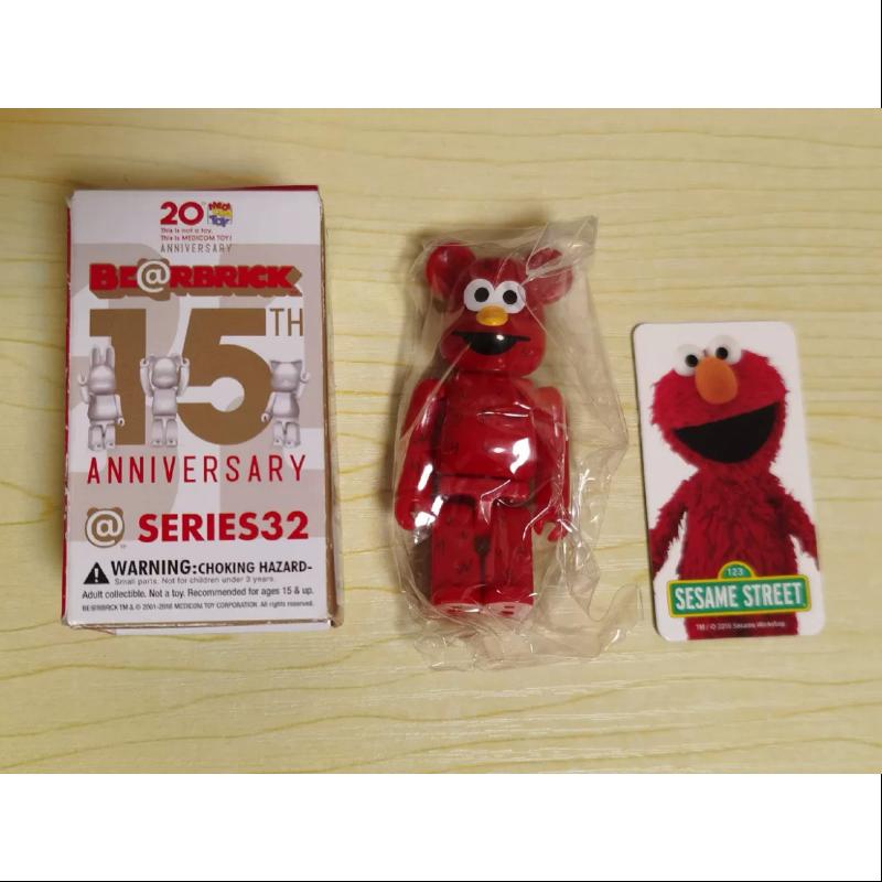 Bearbrick Series 32 CUTE ELMO Sesame Street 100% Collectible Vinyl Art Toy - Perfect for Display, Gifts & Pop Culture Enthusiasts