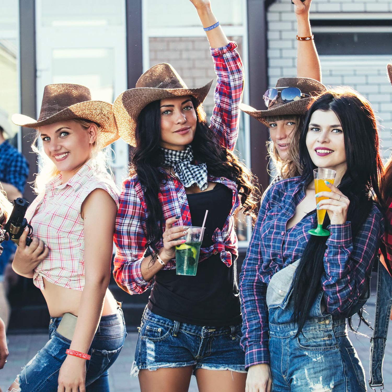 Western Party Bracelets - Stretchable Silicone Wristbands for Cowboy Theme, Birthday Parties & Festive Events | Perfect for Western Costumes, Rodeo Nights & Country Music Concerts