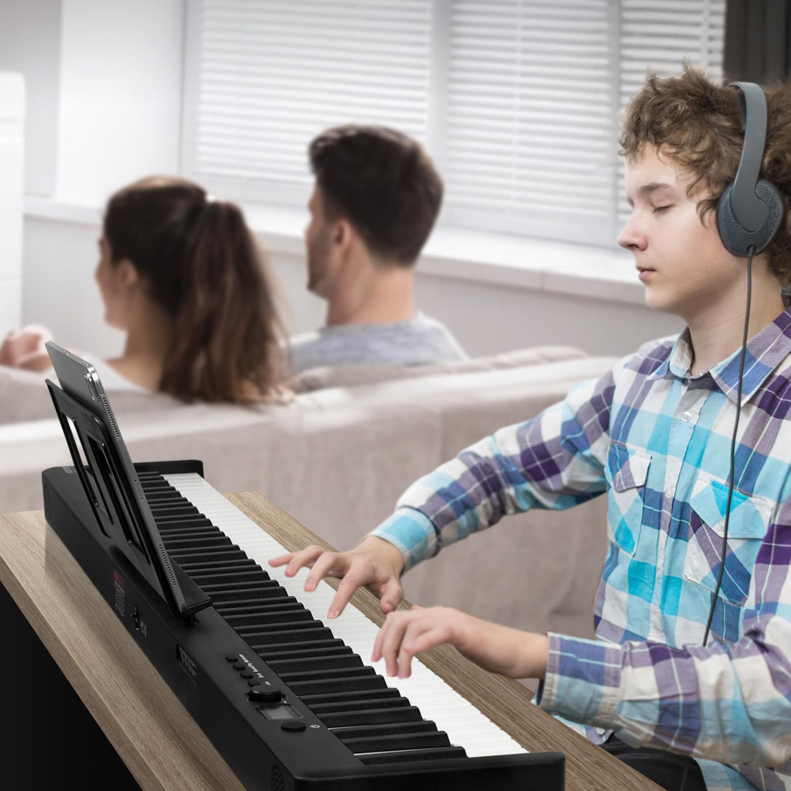 VEVOR 88-Key Portable Digital Piano with Bluetooth, MIDI, Touch Sensitive Keys, Sustain Pedal & Carry Bag - Rechargeable Foldable Keyboard for Beginners, Teens & Adults (Black, BX-20) - Perfect for Home Practice, Music Lessons & Travel Performances