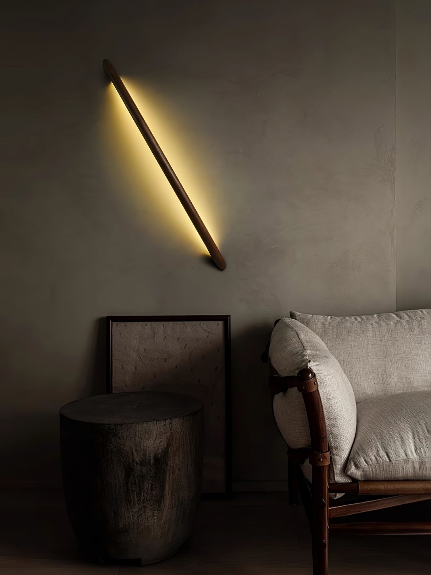 Modern Wooden Wall Sconce - Handcrafted Linea Wood Wall Light for Bedroom, Living Room & Hallway - Warm Ambient Lighting Fixture for Home Decor