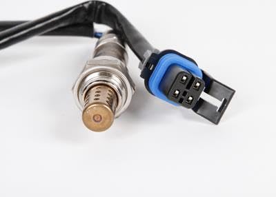 GM Genuine Parts 213-1680 (19178745) Heated Oxygen Sensor - Compatible with Select GM Vehicles - Improve Engine Performance & Fuel Efficiency - Ideal for Engine Diagnostics & Emissions Testing